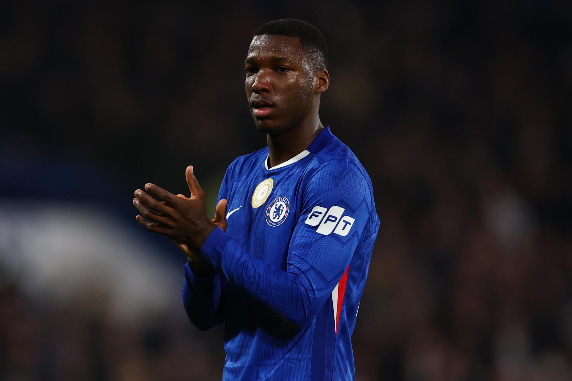 Moisés Caicedo prolonge son aventure chez les Blues