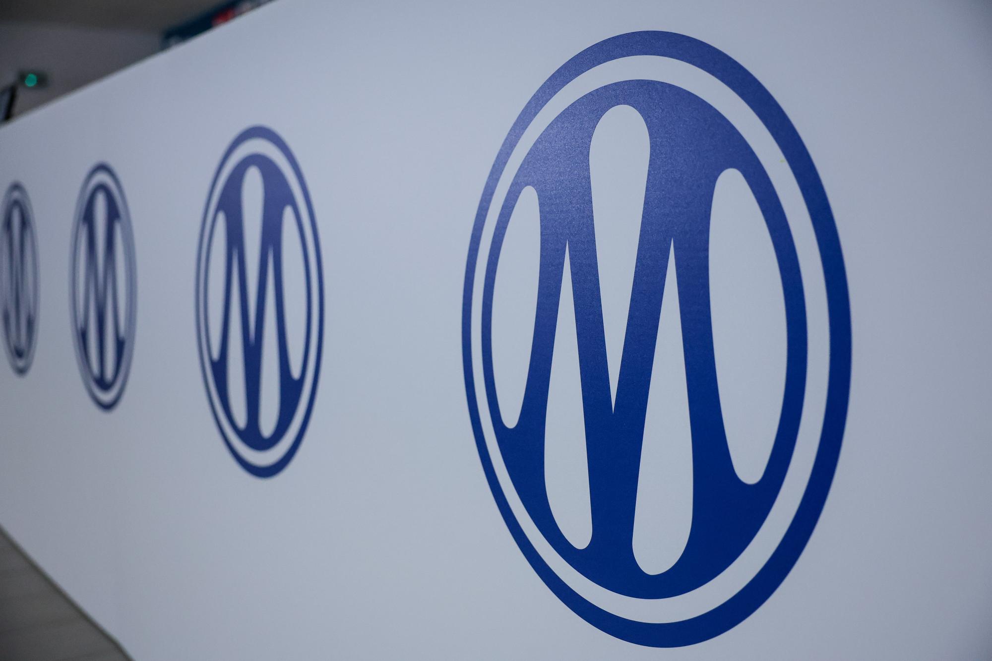 «/Non au nouveau logo/» : les fans marseillais ragent contre leur nouvel écusson à Lorient