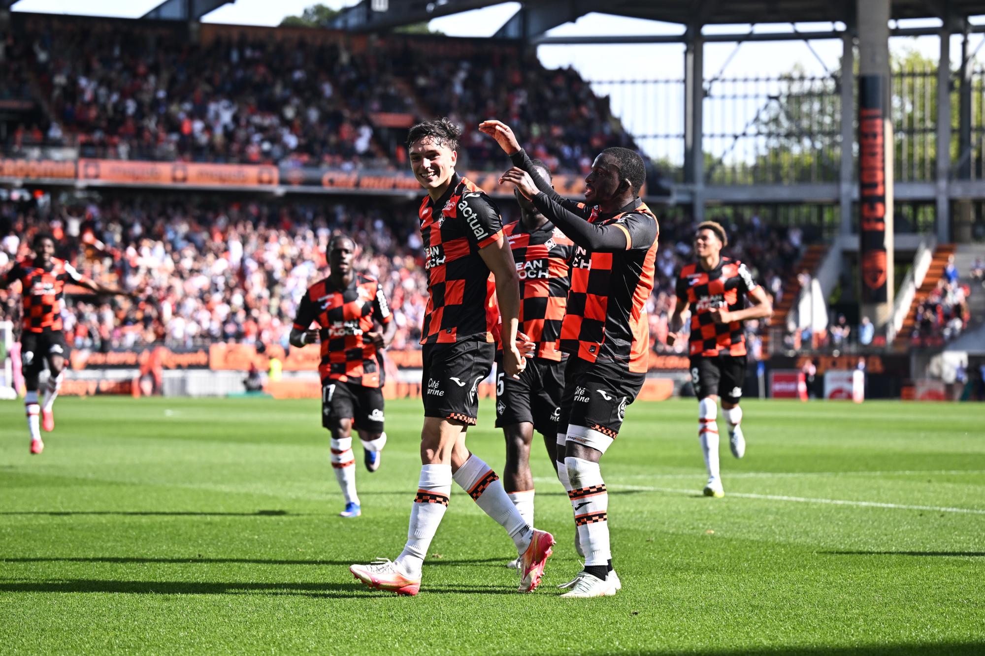Ligue 1 : Battu par Lorient, l'Olympique de Marseille laisse des plumes dans la course à l'Europe