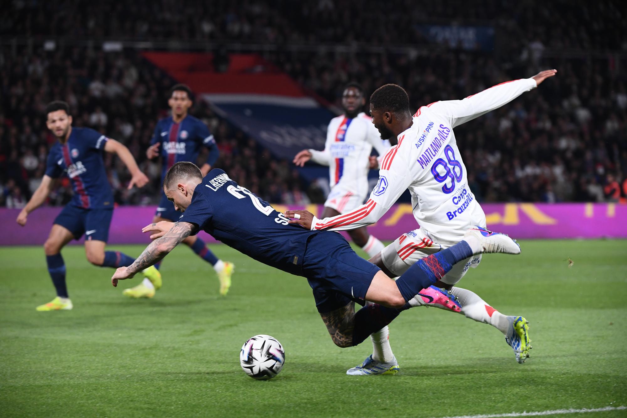 Ligue 1 - L'Olympique Lyonnais tabasse le Paris Saint-Germain au Parc des Princes