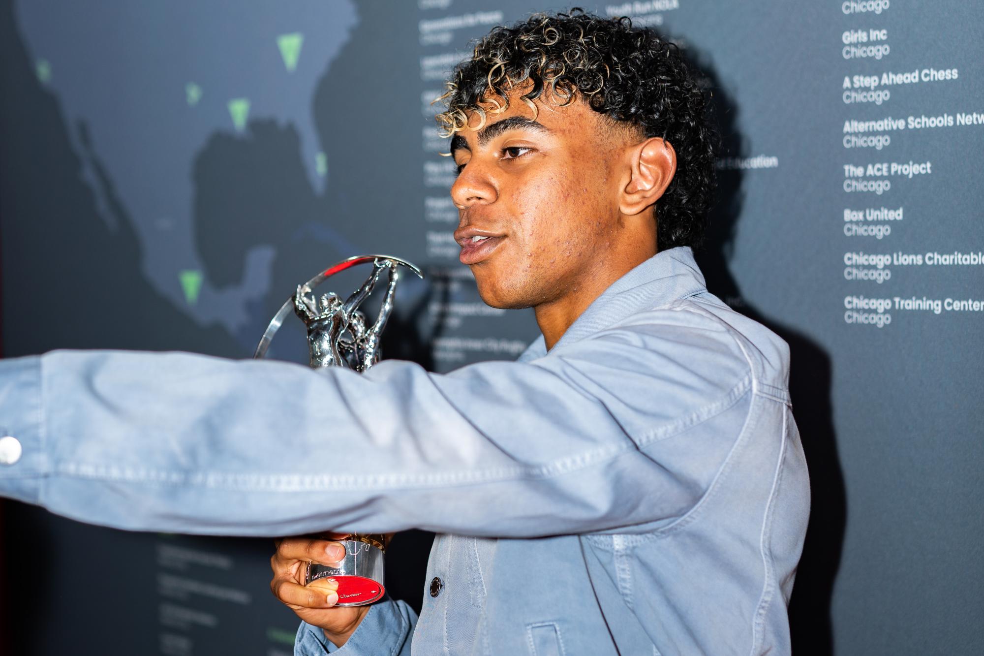 Lamine Yamal rend un vibrant hommage à Lionel Messi après avoir été élu meilleur jeune sportif de l'année