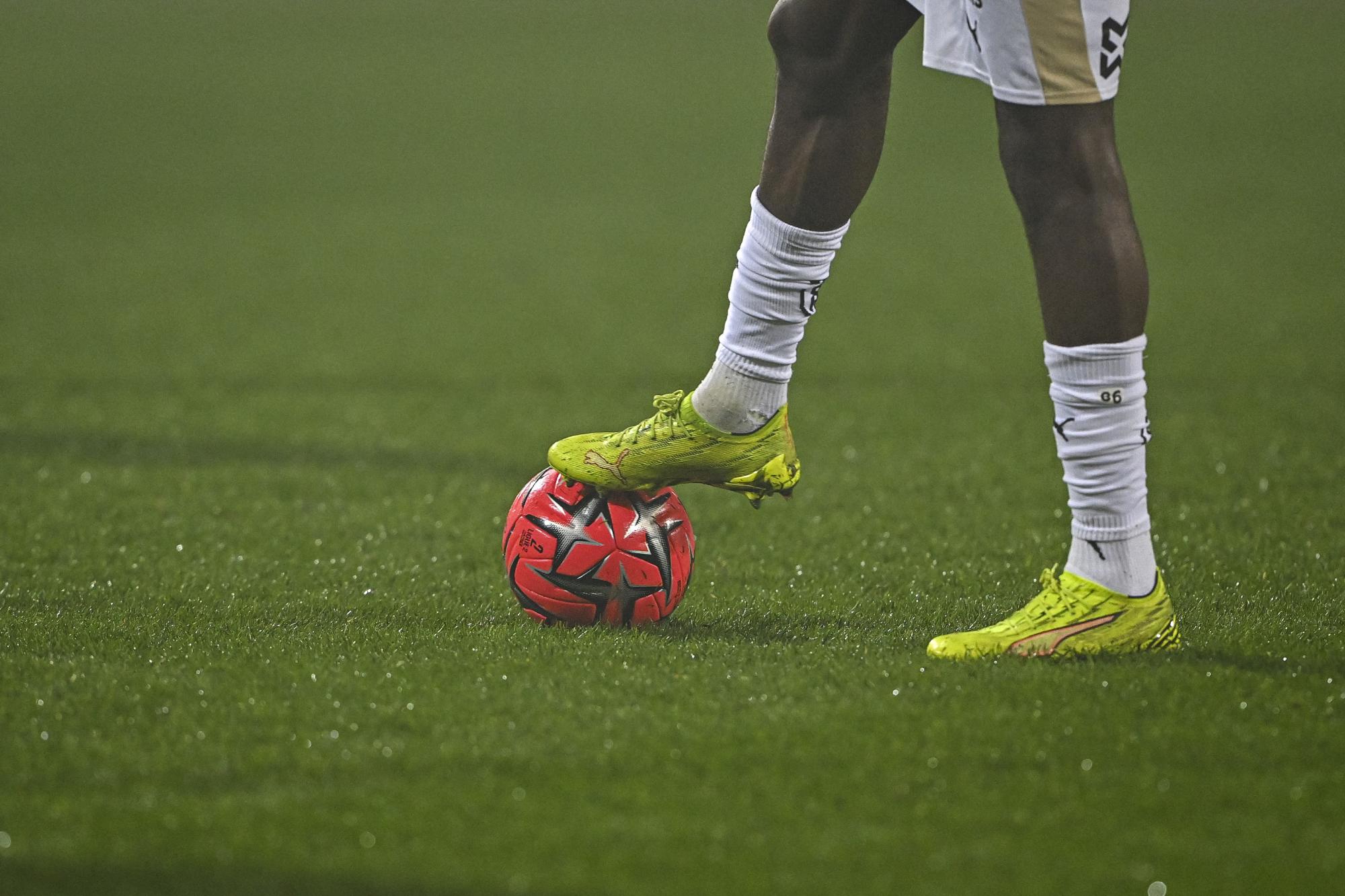 La VAR est intervenue pour annuler un but important en demi-finales de LDC asiatique à cause... d'une remise en jeu jugée trop rapide