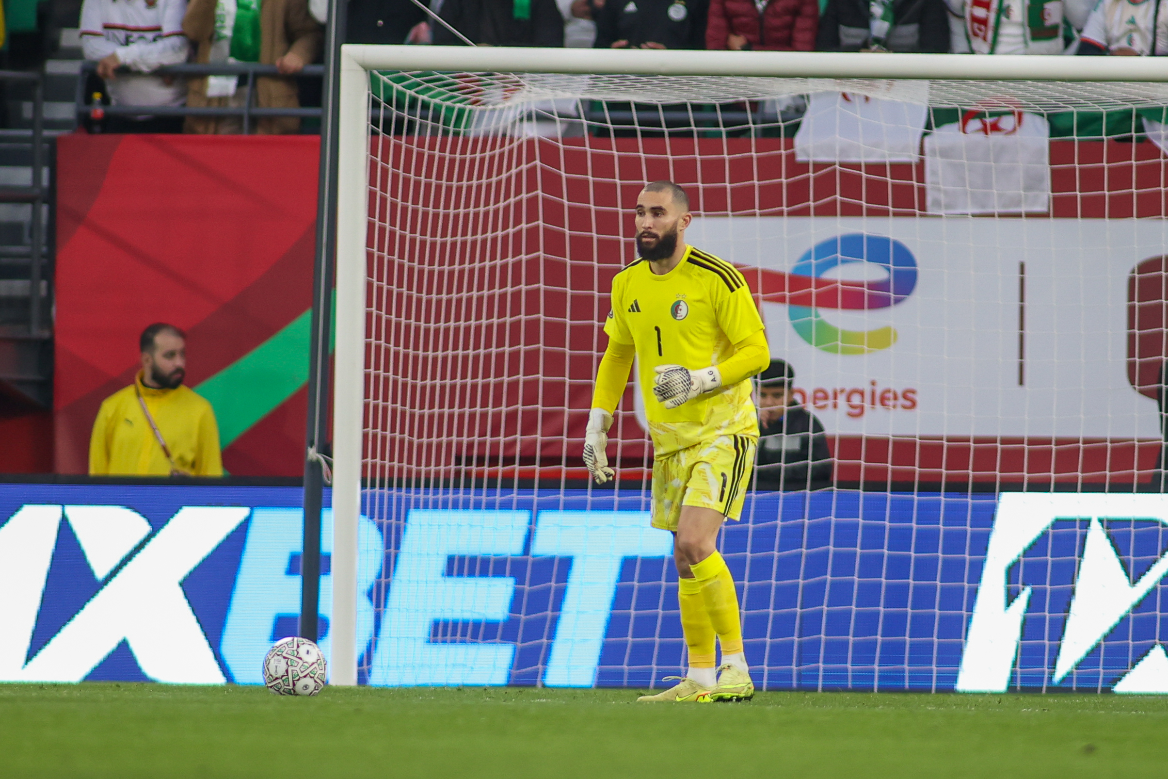 Coupe du monde 2026 : Anthony Mandrea, gardien de l'Algérie, forfait pour le Mondial