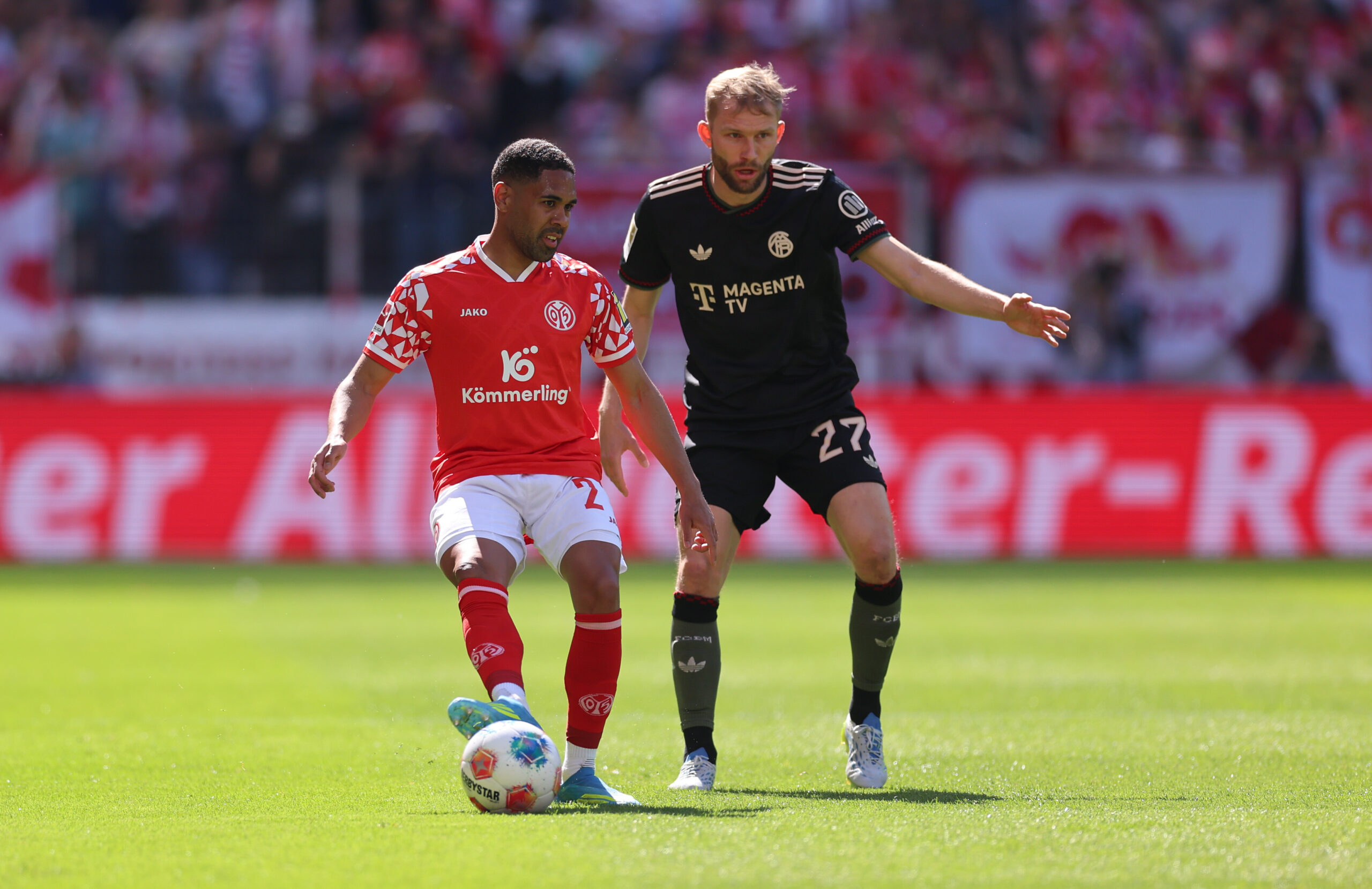 En Bundesliga, grâce à Olise, le Bayern remonte trois buts contre Mayence à trois jours de la demi-finale de C1 contre le PSG