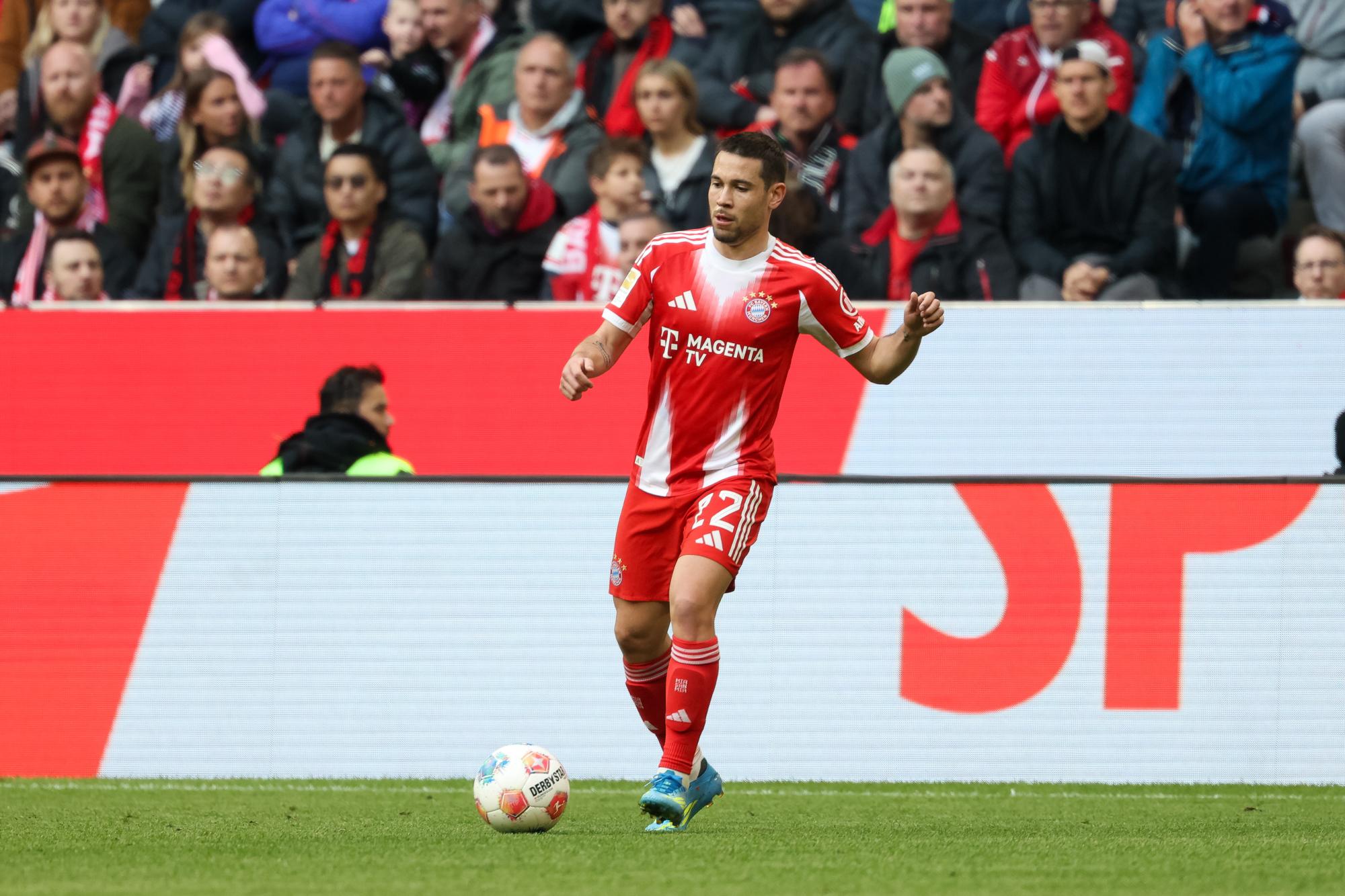 Bayern Munich : Raphaël Guerreiro sera absent de la double confrontation face au PSG