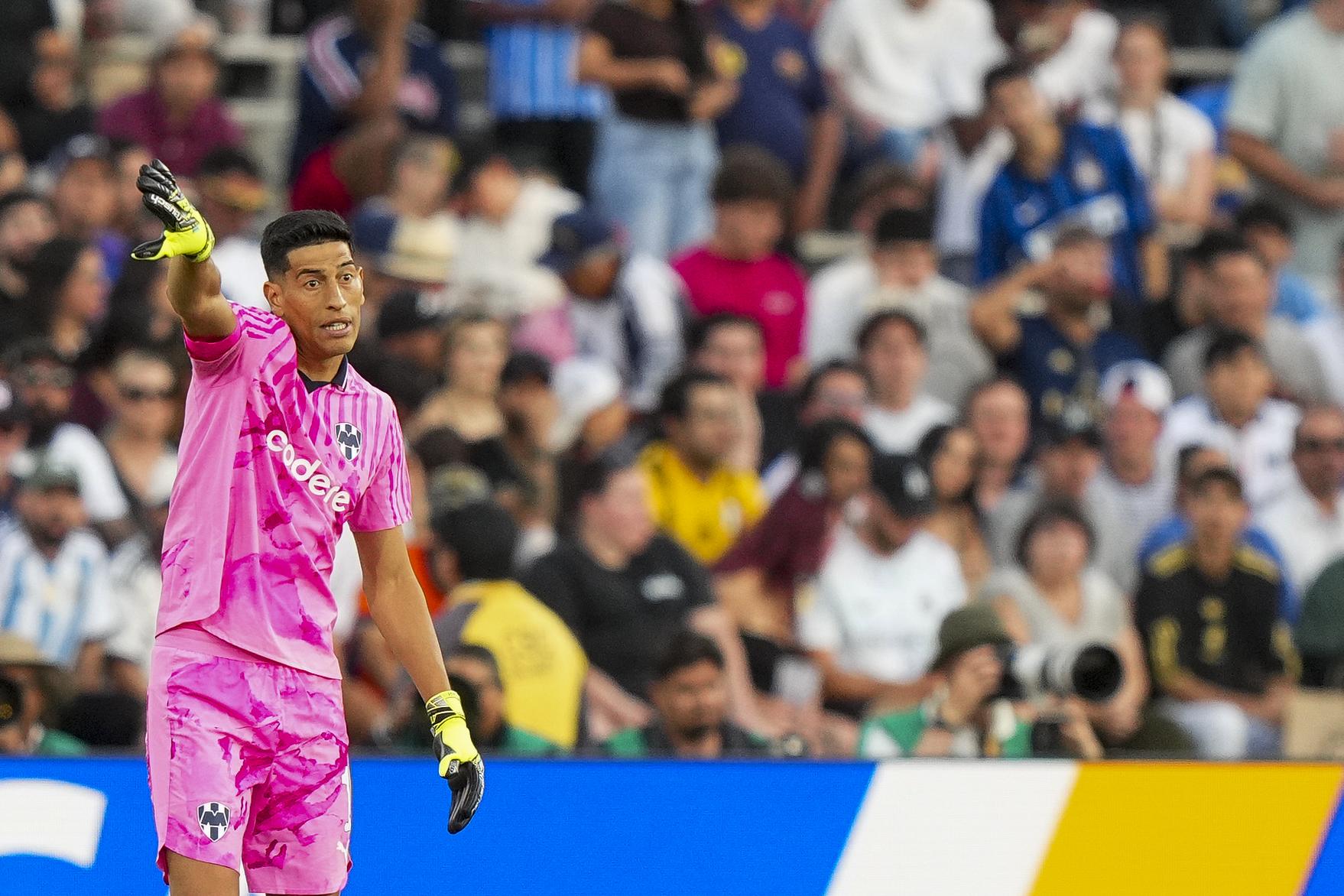 Esteban Andrada présente ses excuses quelques heures après avoir infligé un coup de poing à Jorge Pulido