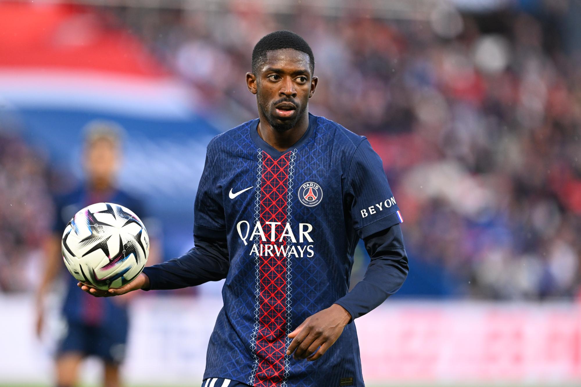 Ligue des champions : Dayot Upamecano et Ousmane Dembélé font croquer les habitants du quartier de la Madeleine à Évreux pour PSG-Bayern
