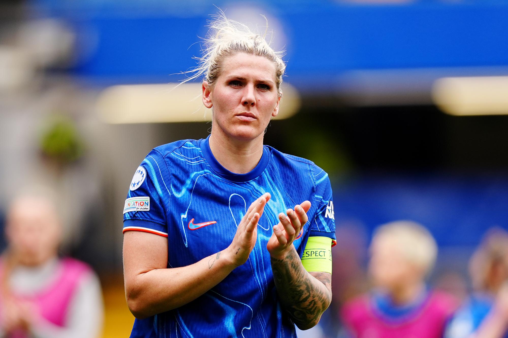 La capitaine emblématique de Chelsea Millie Bright annonce sa retraite