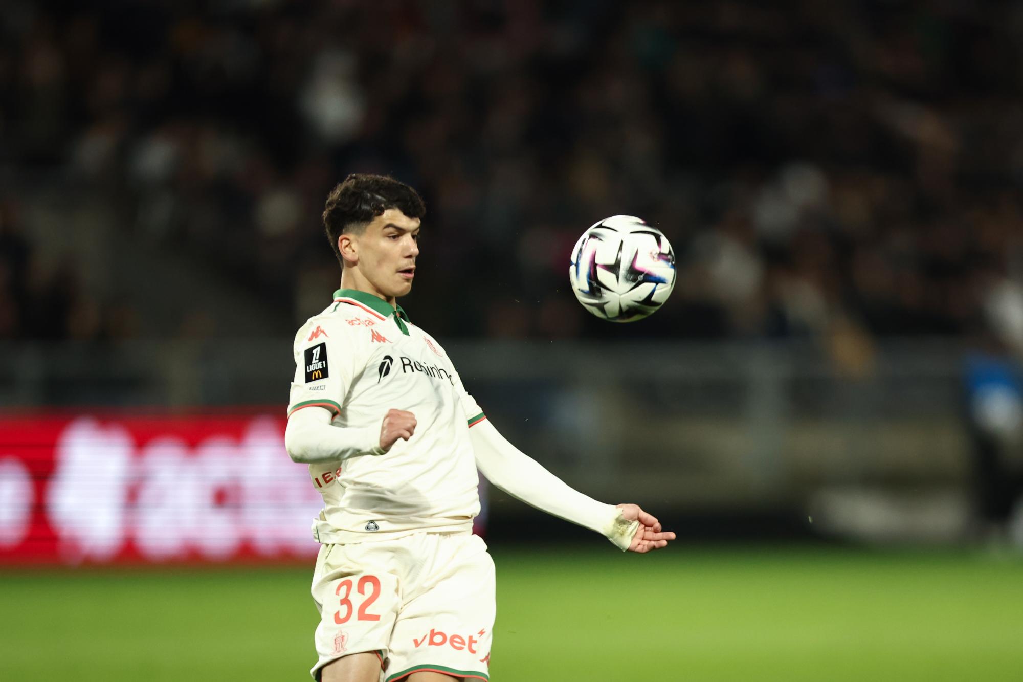 Mercato : L'ailier niçois Kaïl Boudache prend la direction de l'OL