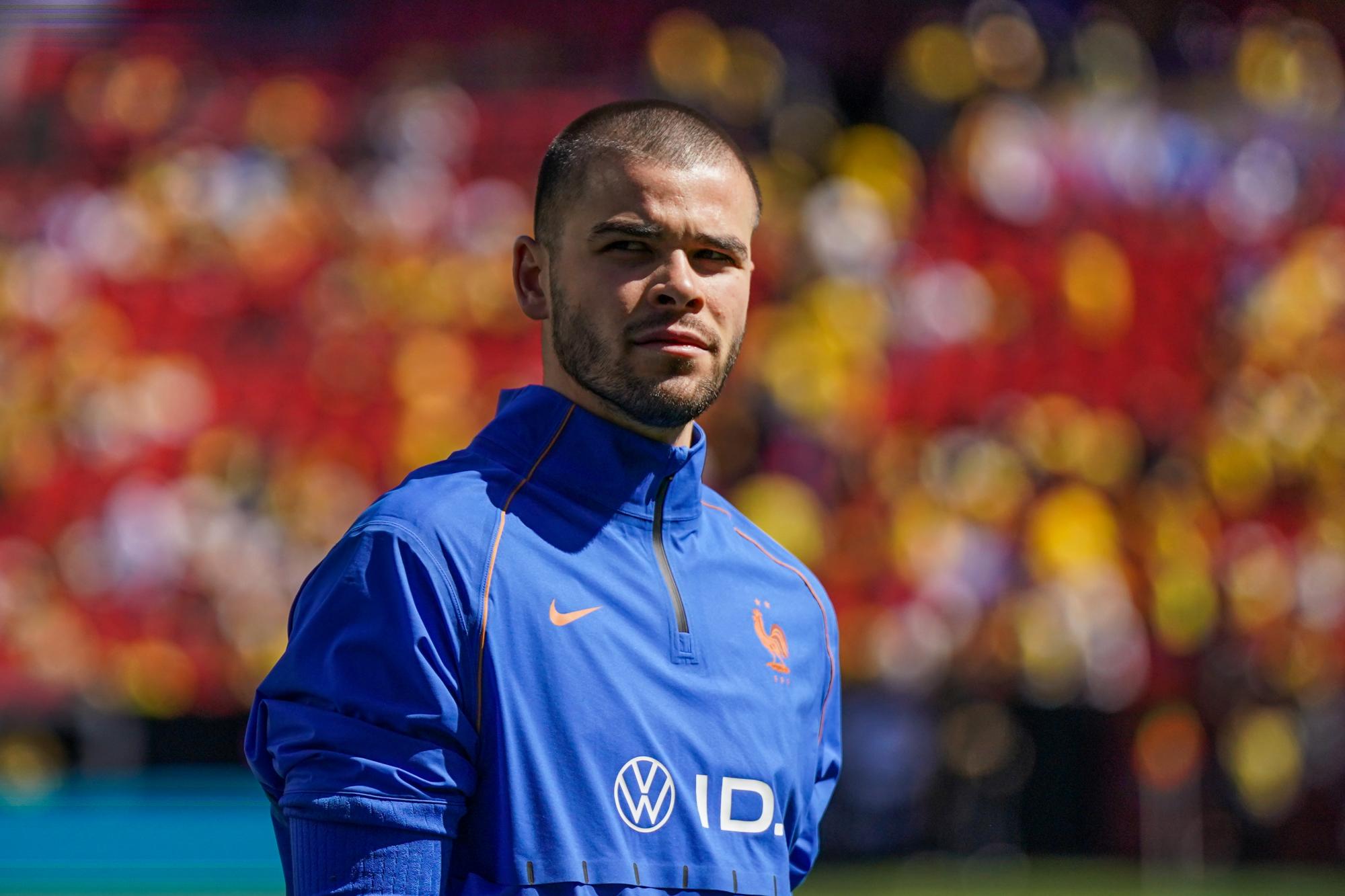 Équipe de France : Lucas Chevalier (Paris Saint-Germain) blessé et peut-être forfait pour la Coupe du monde