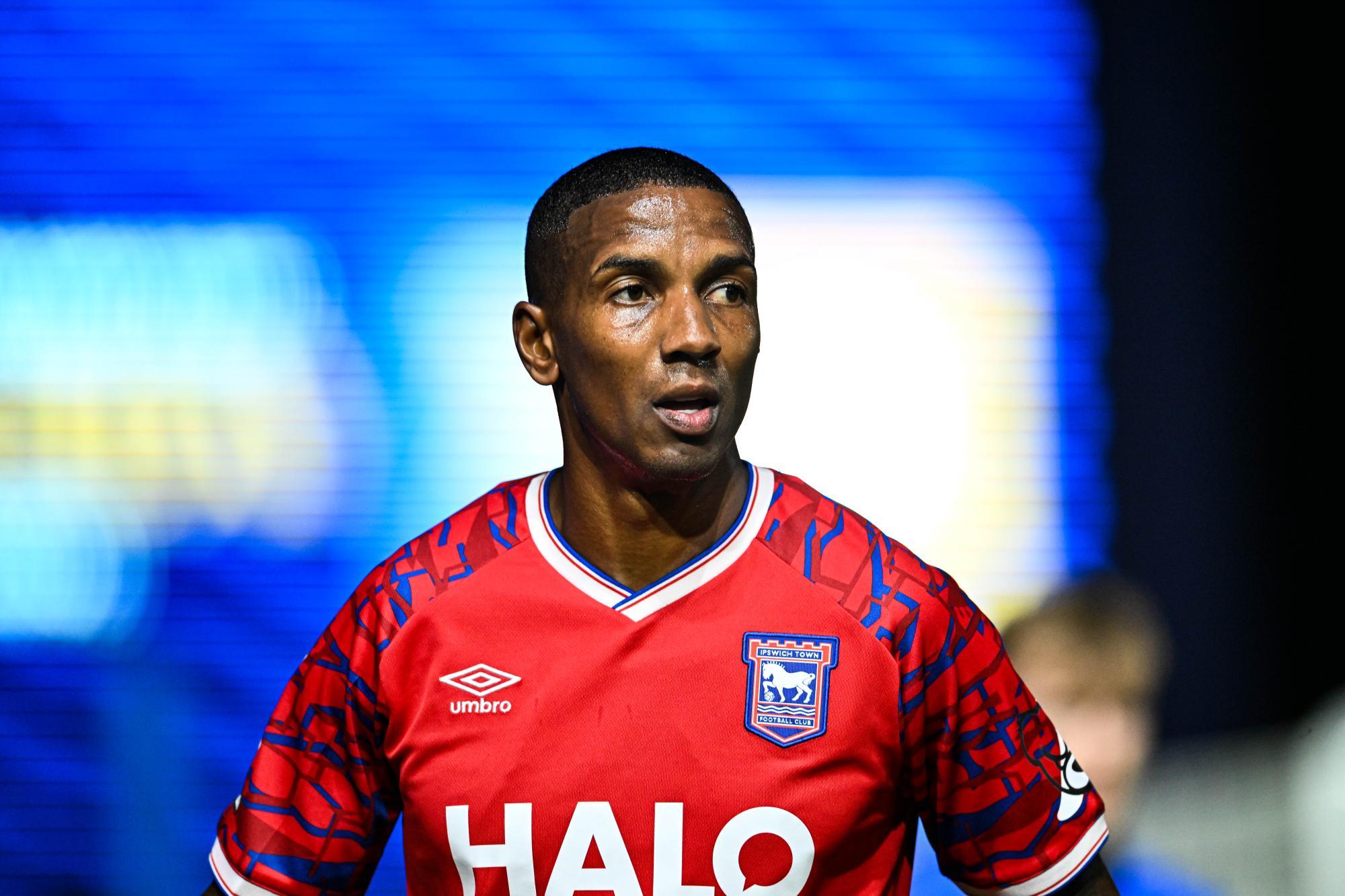 Après 23 ans au haut niveau, Ashley Young s'apprête à tirer sa révérence