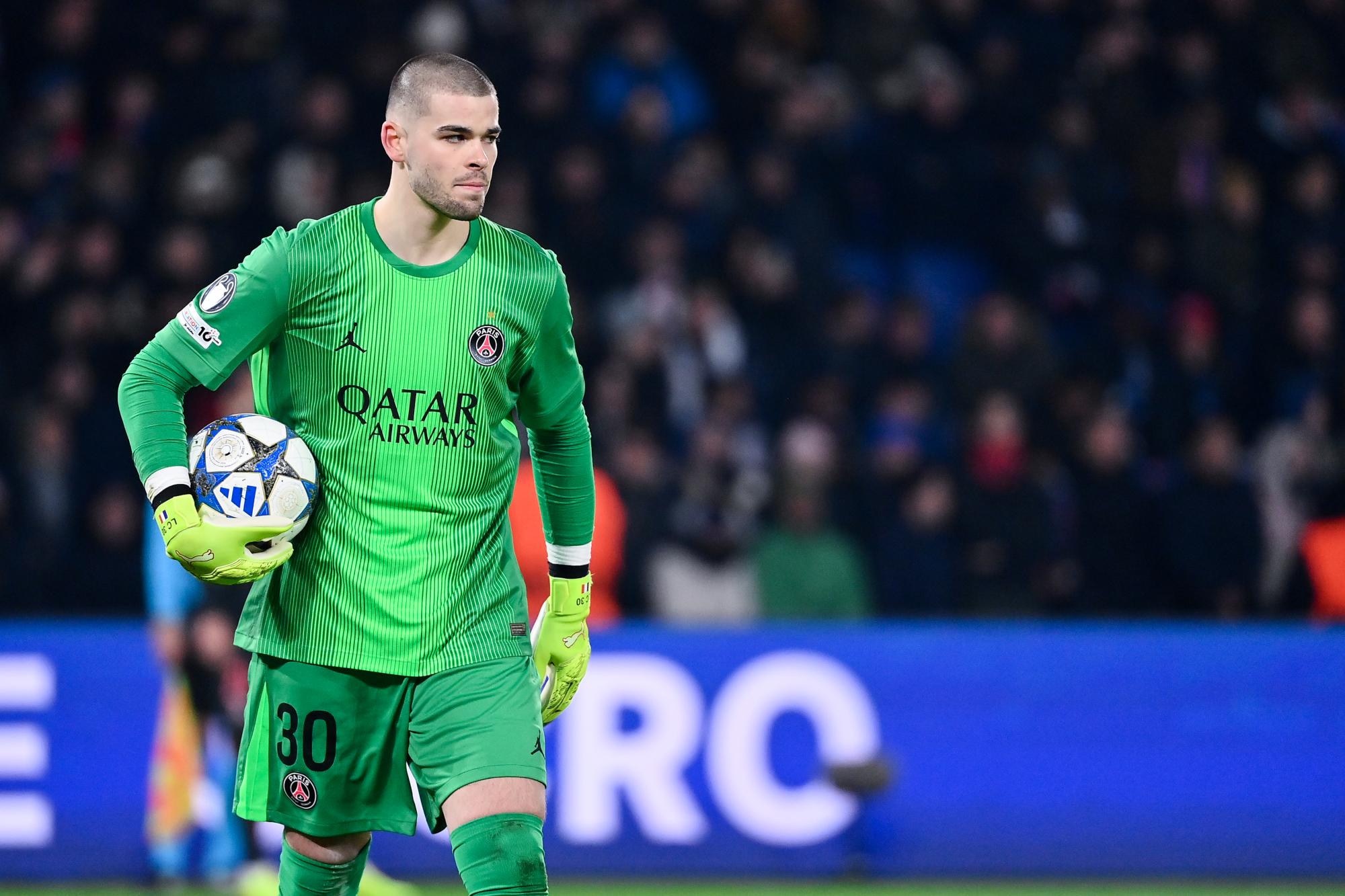 PSG : Lucas Chevalier peut-il sortir de cette galère ?