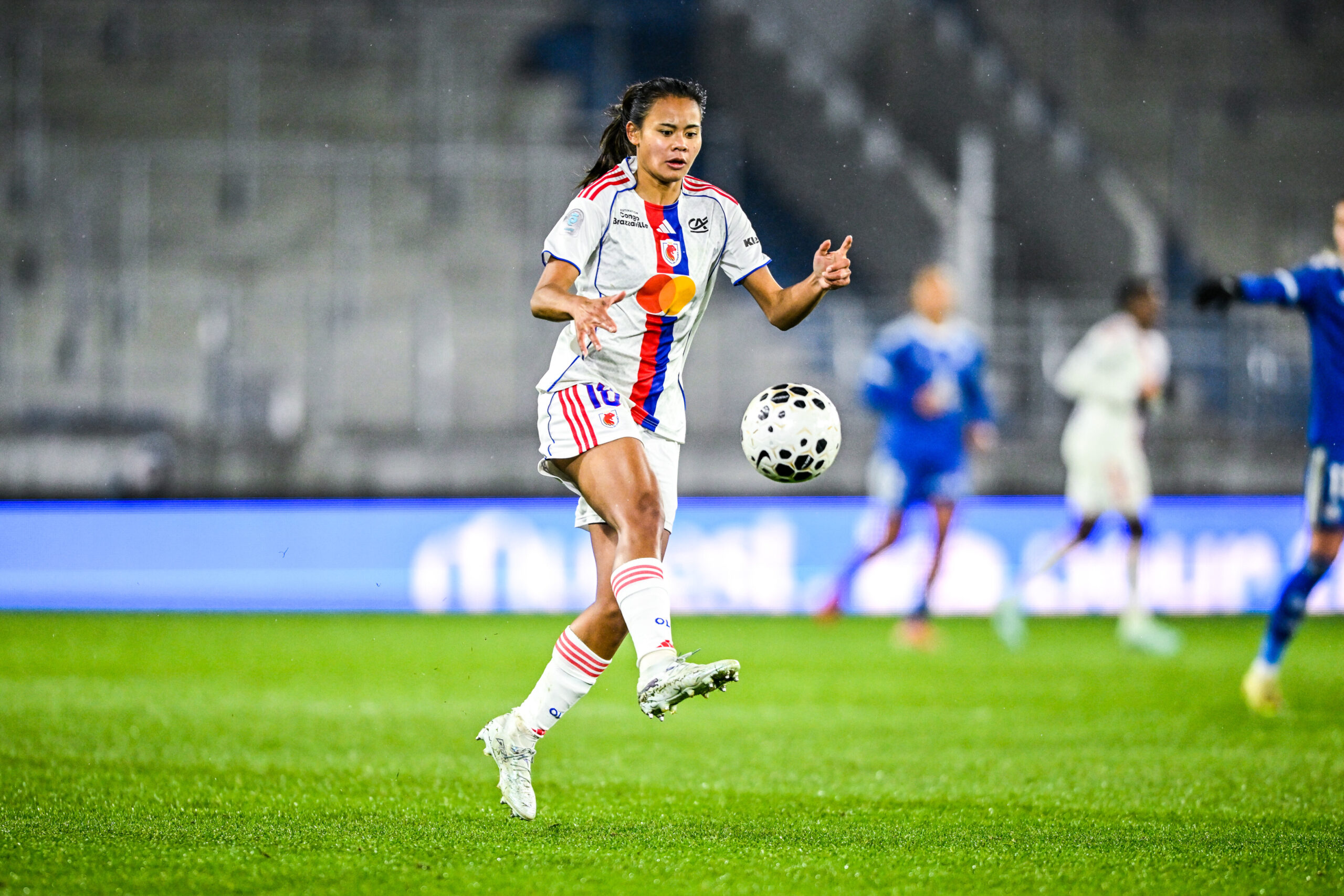 ENTRETIEN - Alice Sombath (OL) : «/Que je joue en club ou en équipe de France, j'estime que je représente aussi la Thaïlande »