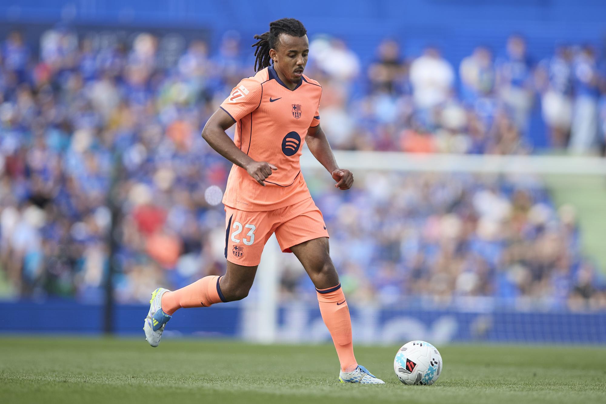 Barcelone : Jules Koundé intéresse plusieurs cadors anglais