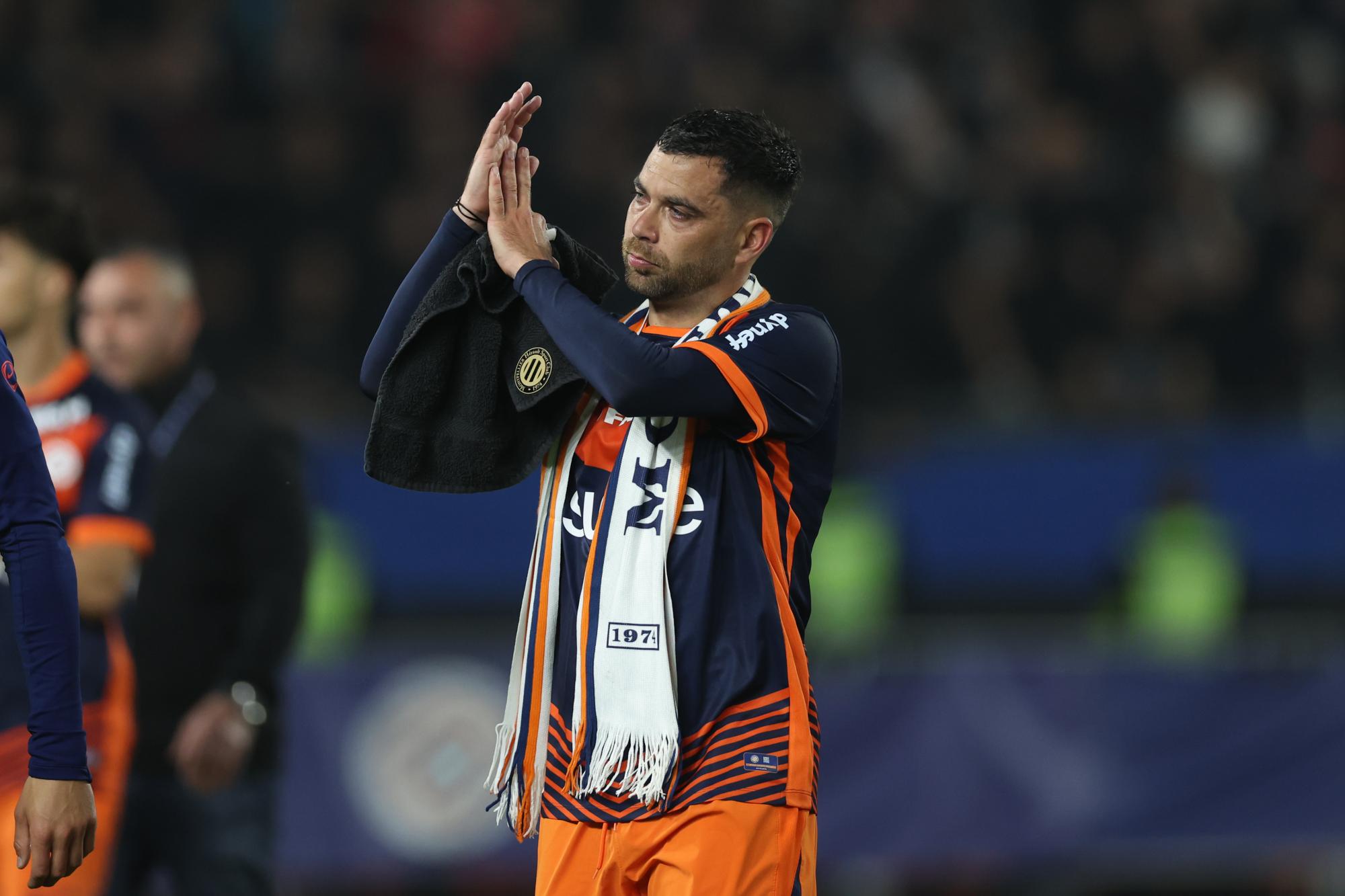 Montpellier - Téji Savanier fond en larmes après son dernier match au stade de la Mosson