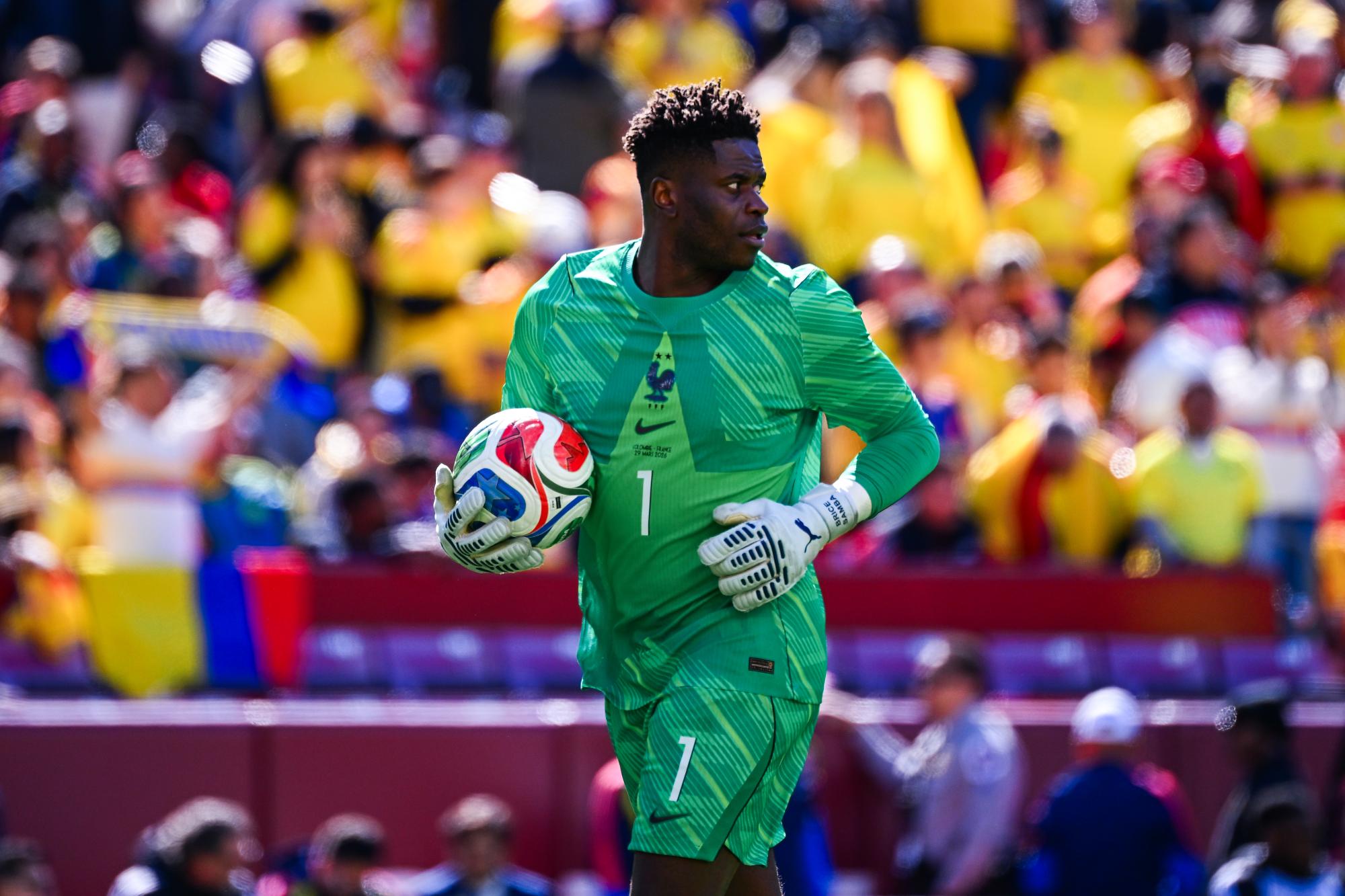 Brice Samba réagit à un possible retour de Hugo Lloris en équipe de France