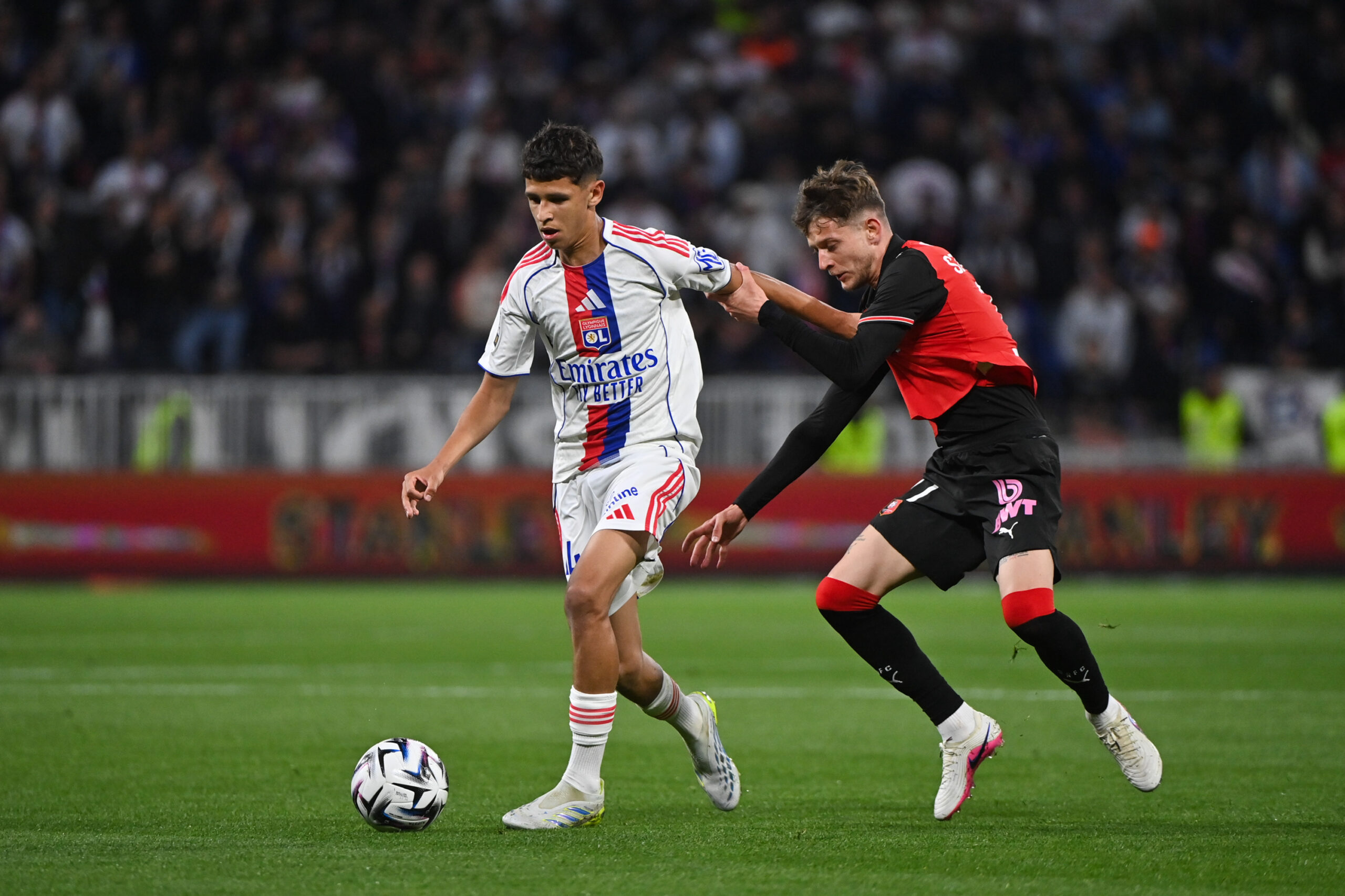 Ligue 1 - OL : bonne nouvelle pour Khalis Merah, sorti sur civière contre Rennes