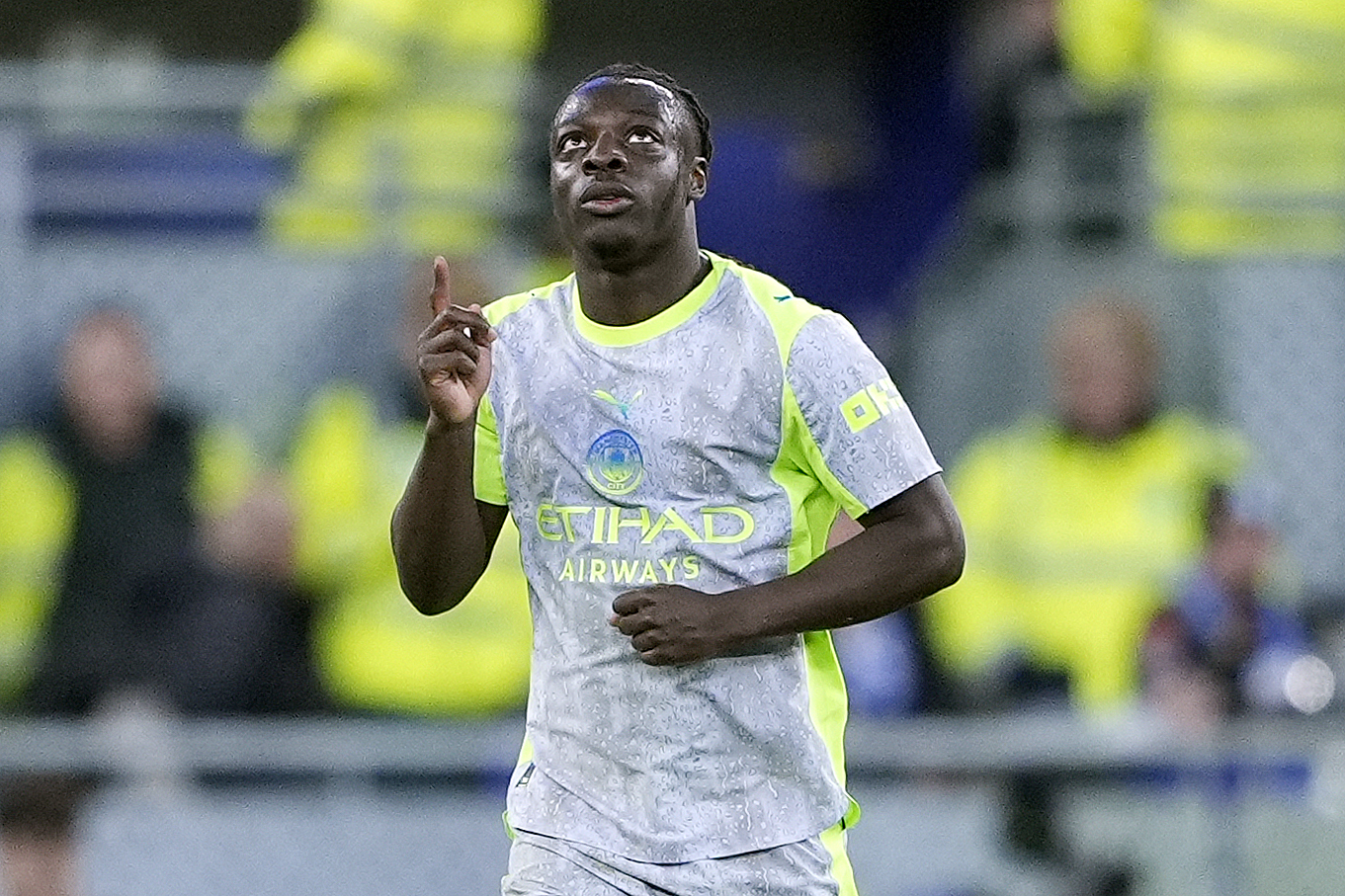 Premier League : Malgré un grand Jérémy Doku, Manchester City frustré par Everton et distancé dans la course au titre