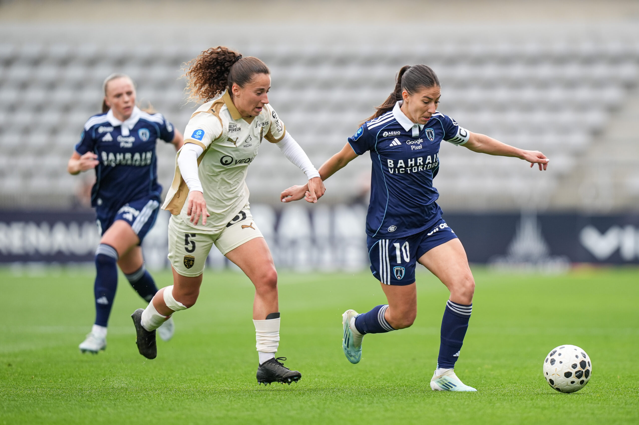 En Première Ligue, Saint-Etienne et Lens relégués, Ol Lyonnes- Nantes et Paris FC-Nantes en demies-finales de playoffs