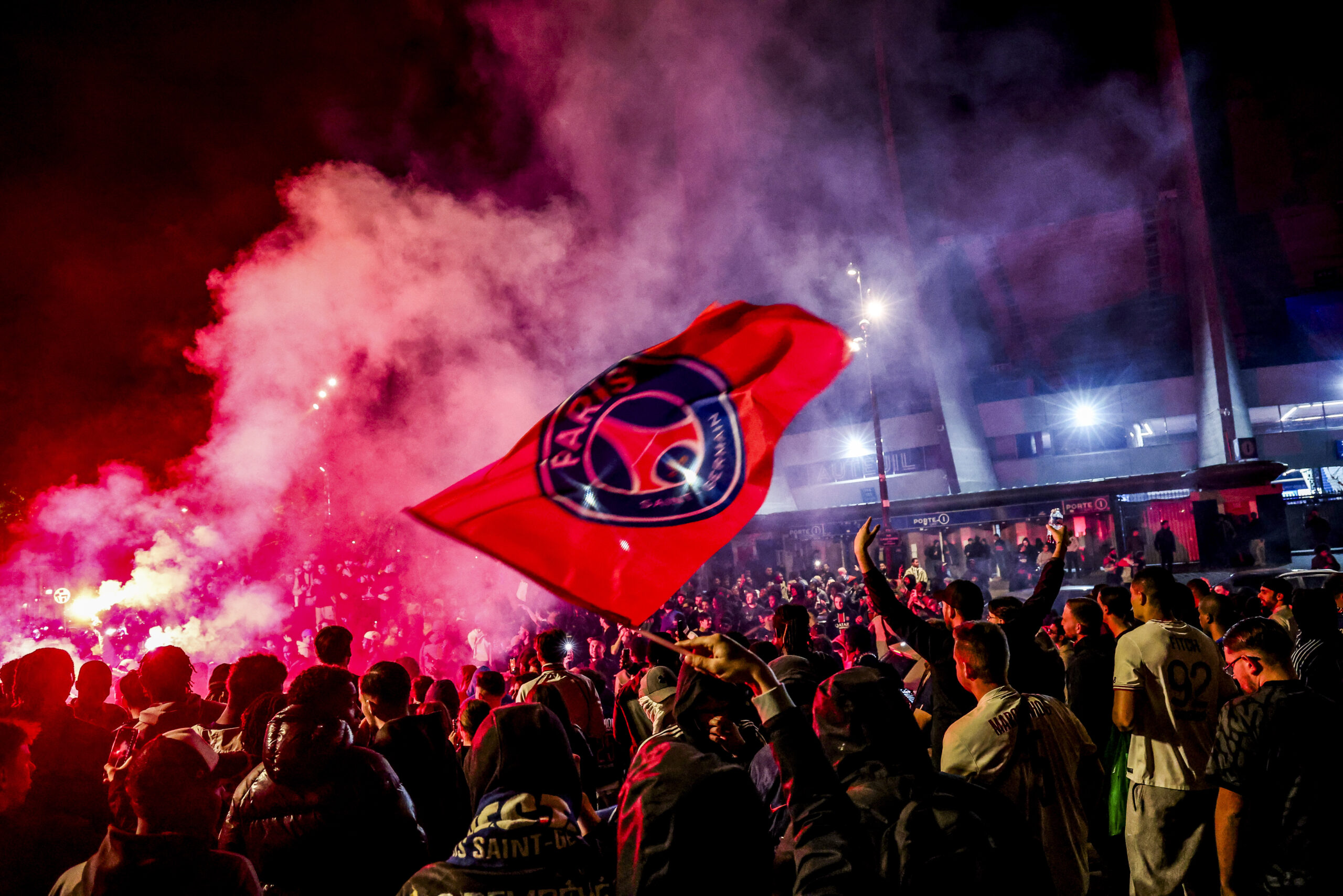 PSG : Les célébrations émaillées par des incidents après la qualification en finale