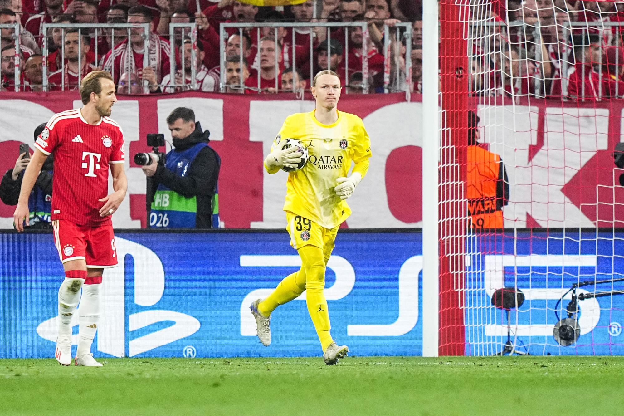 Bayern-PSG : Pourquoi les dégagements de Matveï Safonov en touche étaient une idée de Luis Enrique
