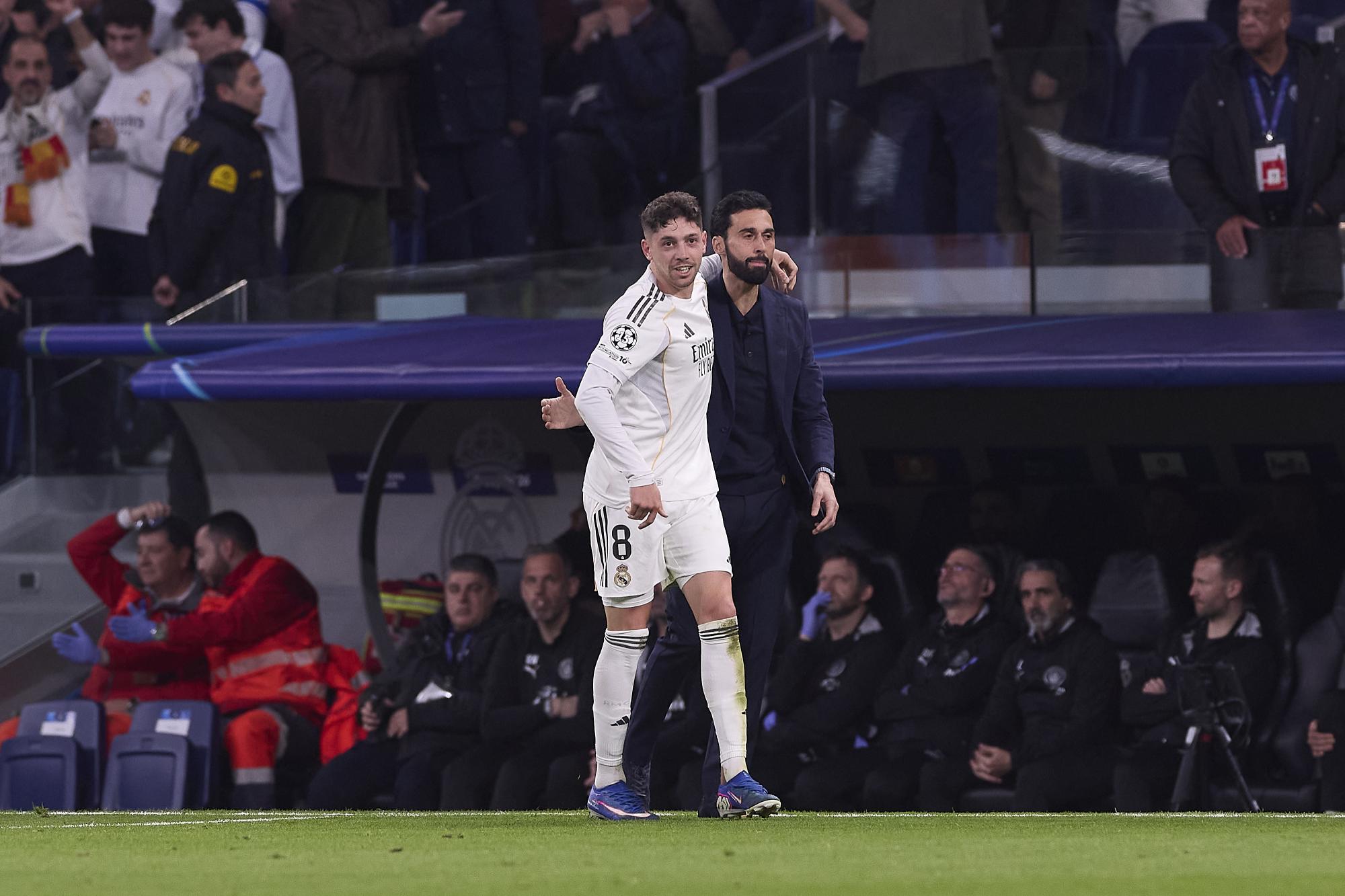 Real Madrid : l'entraîneur Alvaro Arbeloa réagit à la bagarre entre Aurélien Tchouaméni et Federico Valverde avant le Classico contre le FC Barcelone