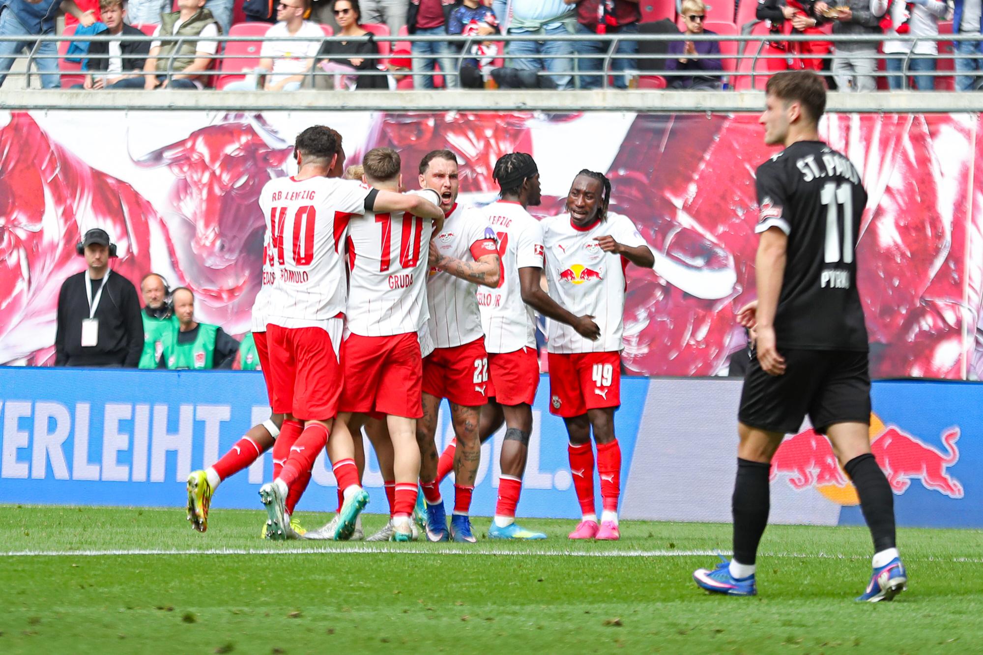 Bundesliga : Leverkusen grand perdant dans la course à la Ligue des champions après sa défaite face à Stuttgart, l'espoir de maintien s'éloigne pour Sankt Pauli