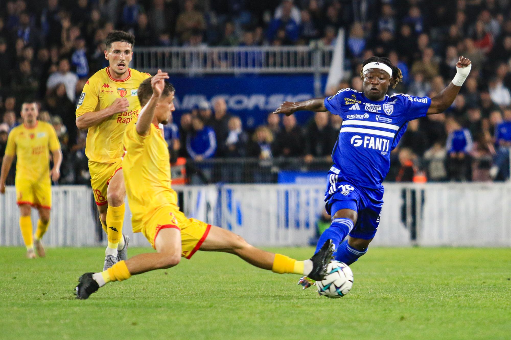 Ligue 2 : Bastia-Le Mans interrompu après des incidents en tribunes