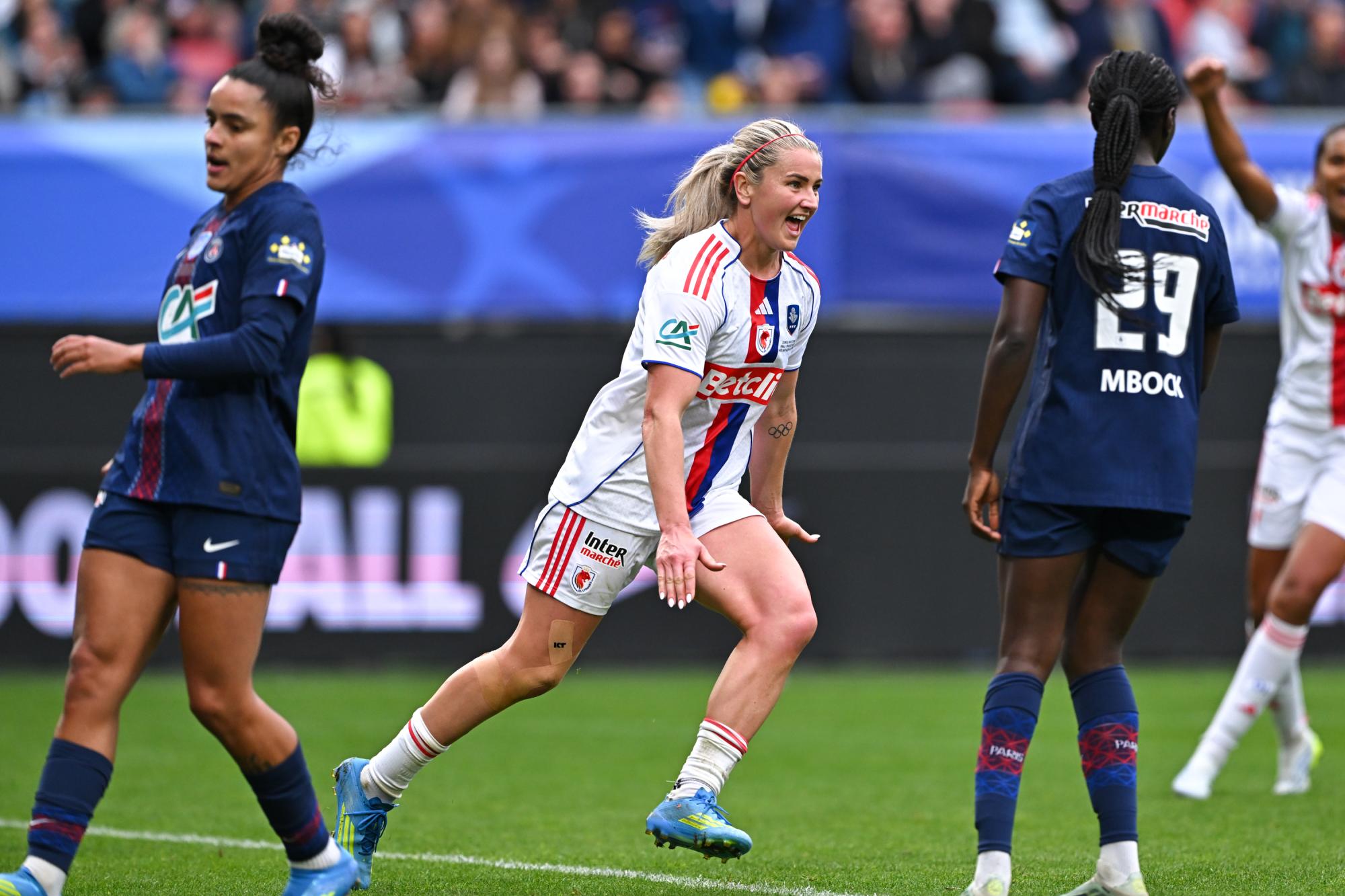 Coupe de France féminine : l'OL Lyonnes s'offre le titre devant le PSG