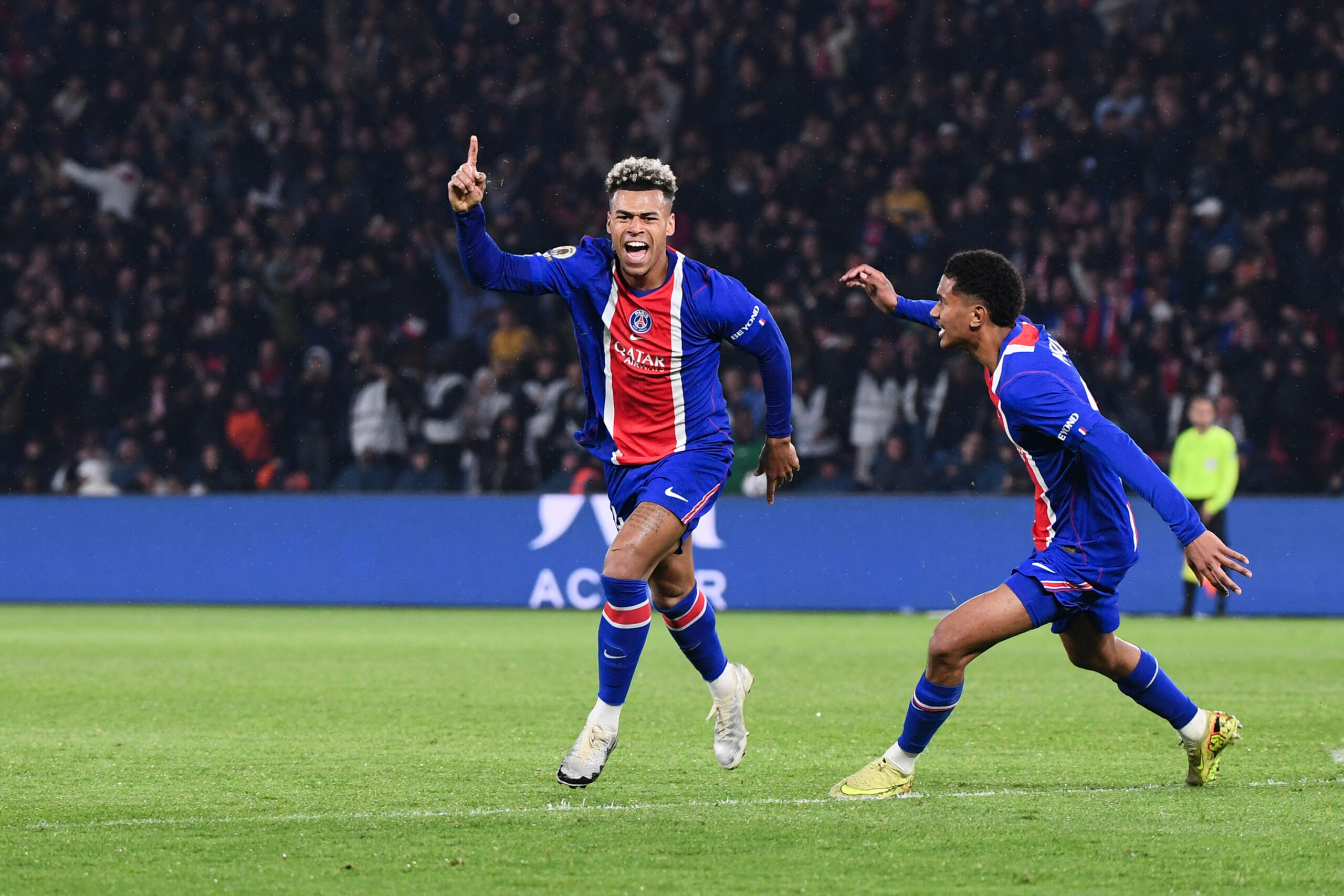 Grâce à un but de Désiré Doué, le PSG bat Brest et remporte quasiment son quatorzième titre de champion de France
