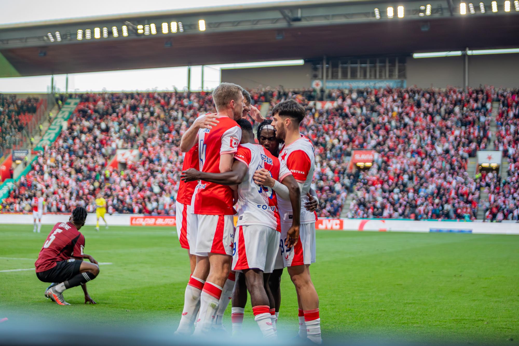 Le Slavia Prague sacré champion de Tchéquie pour la deuxième fois d'affilée