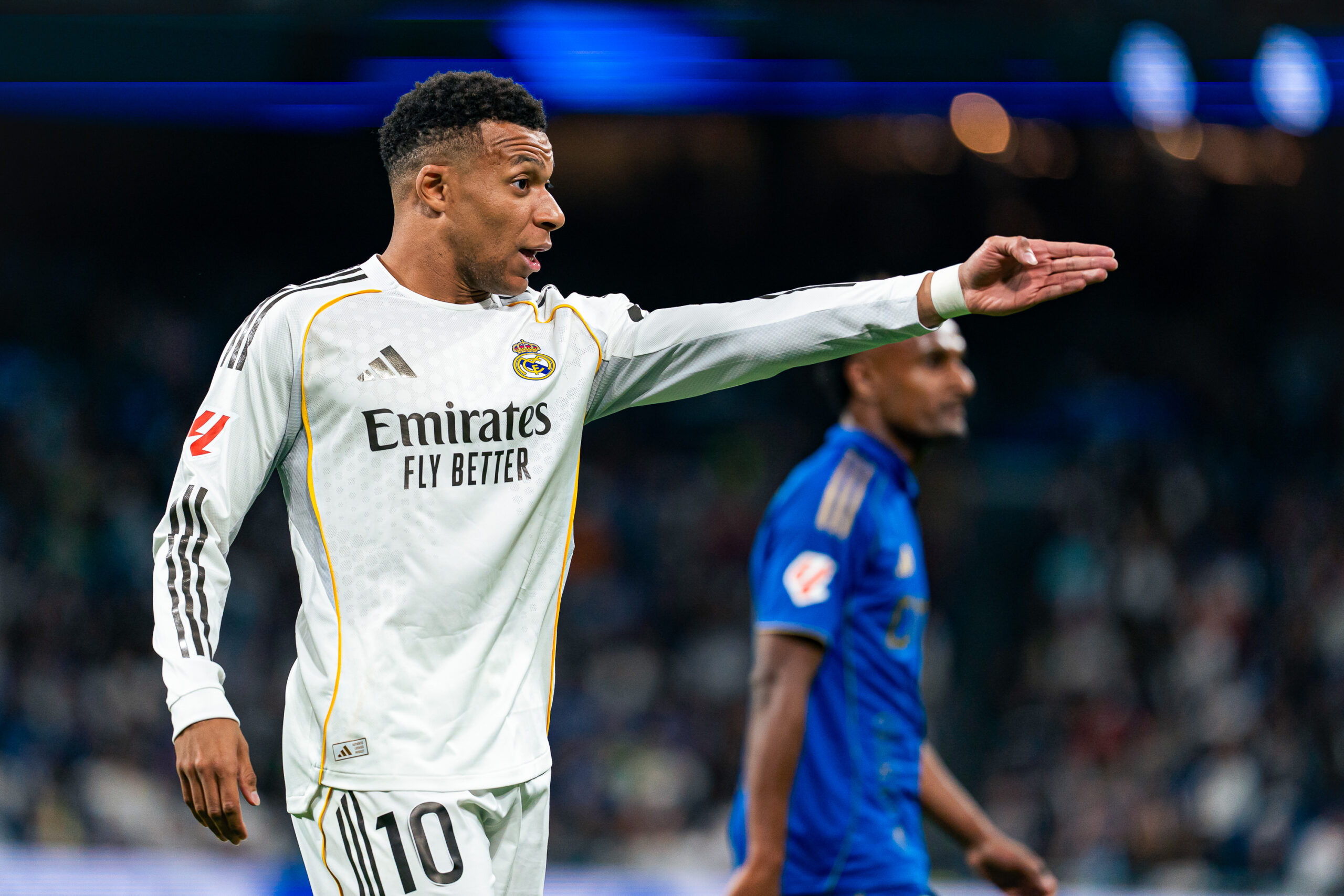 En Liga, Mbapp&eacute; siffl&eacute; pour son entr&eacute;e et un Real Madrid d&eacute;motiv&eacute; fait le minimum en battant Oviedo