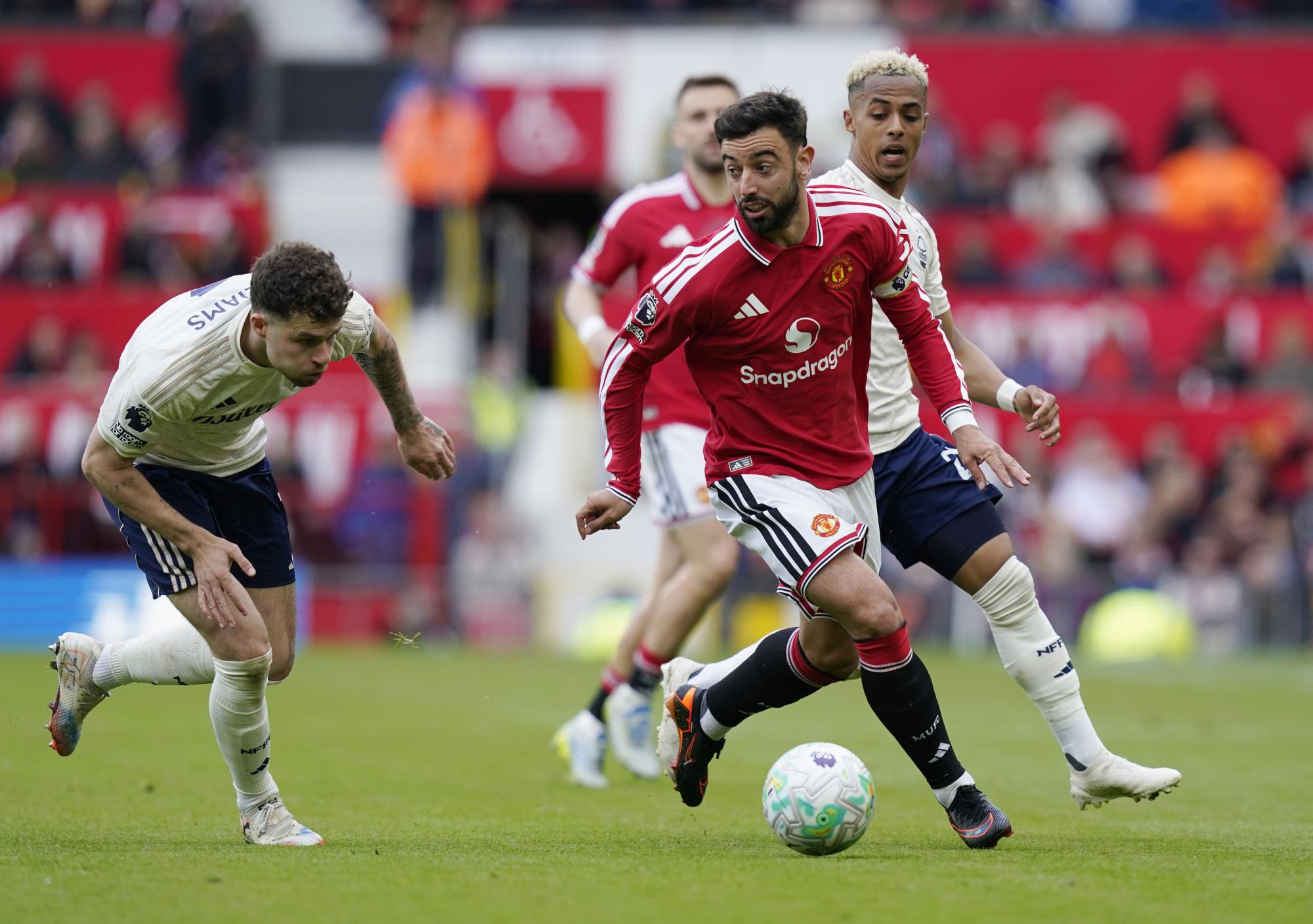 Premier League : Manchester United s'assure le podium, record pour Fernandes