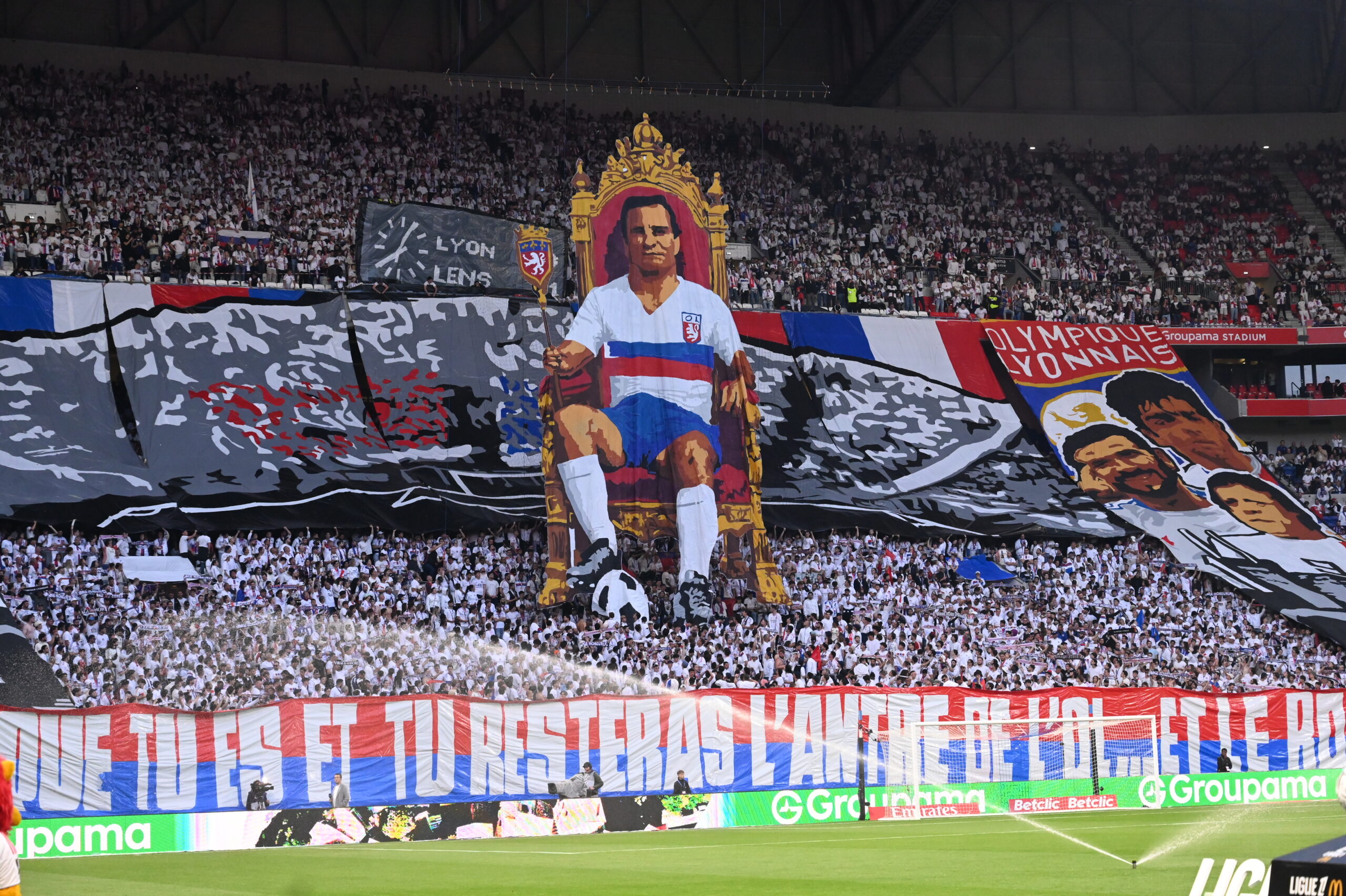 OL : Lyon rend un vibrant hommage à sa légende Fleury Di Nallo