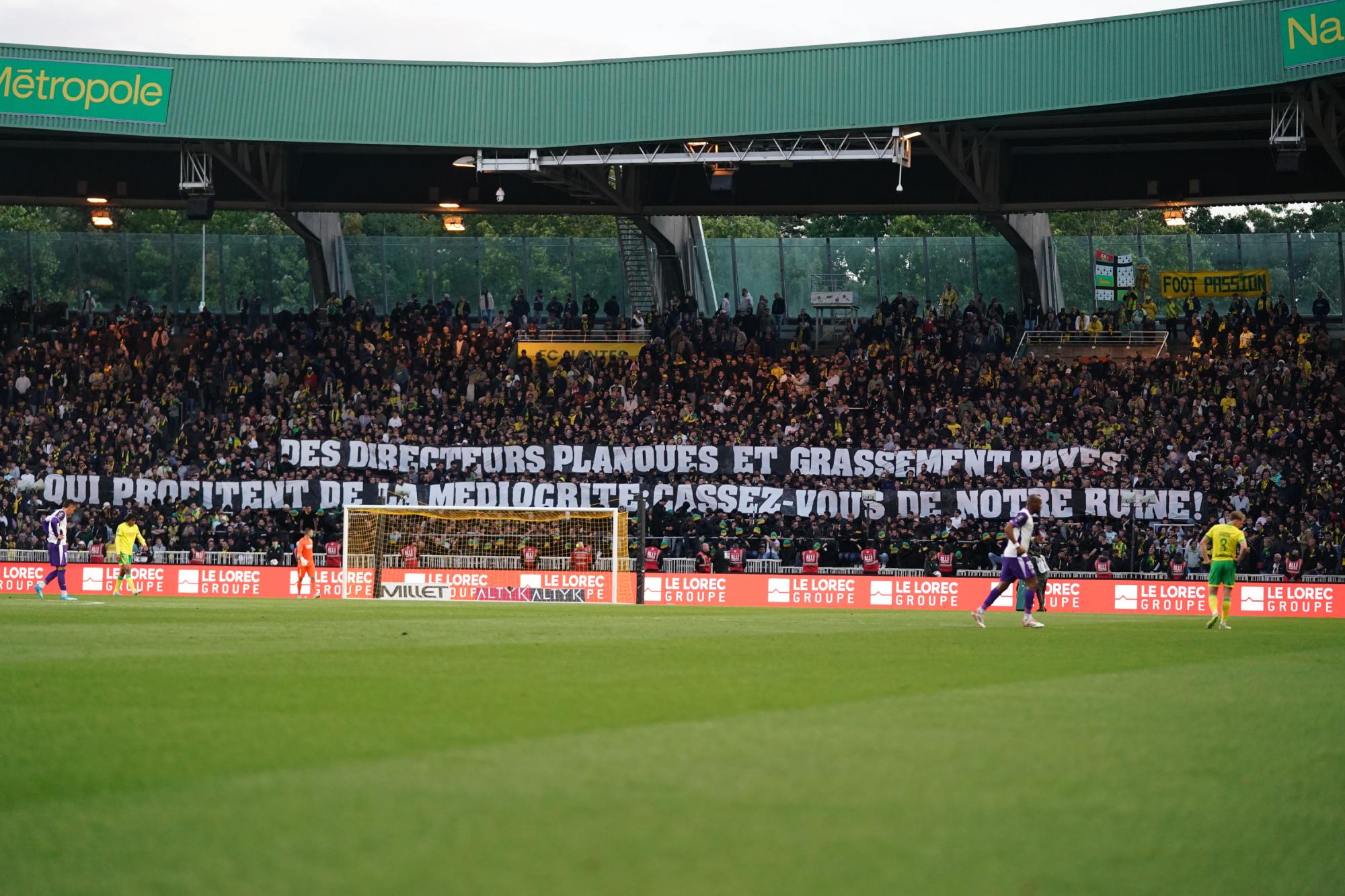 Ligue 1 : Match interrompu à la Beaujoire entre Nantes et Toulouse après un envahissement de terrain