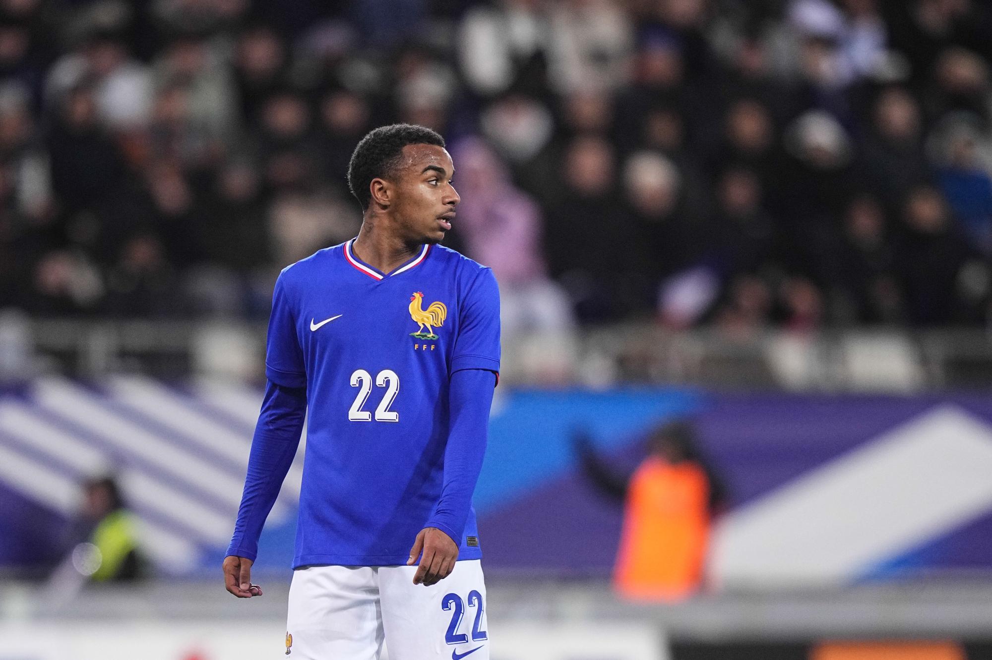 Le sélectionneur du Portugal Roberto Martinez confirme une approche pour Eli Junior Kroupi