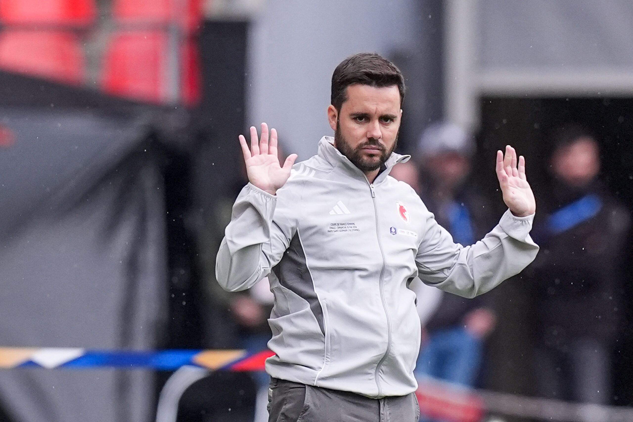Ligue des champions F : Formé à l'Espanyol, famille de coach, compétiteur avant tout... ces cinq choses que vous ignorez sur Jonatan Giráldez