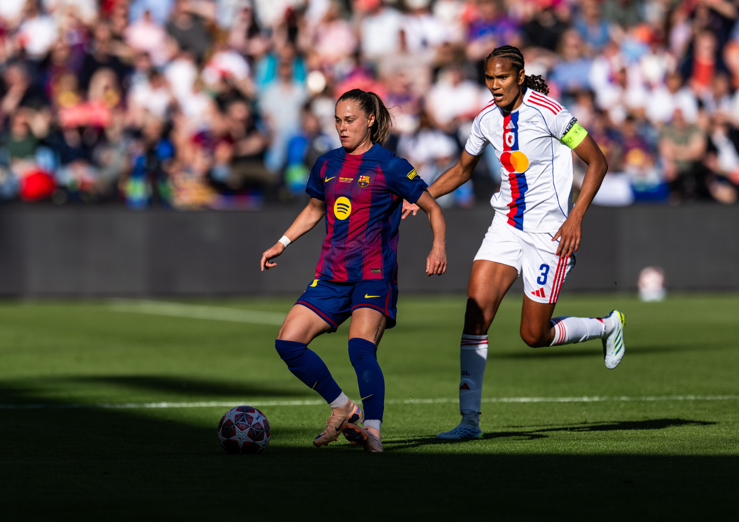Barcelone empêche l'OL Lyonnes de retrouver la victoire en Ligue des champions