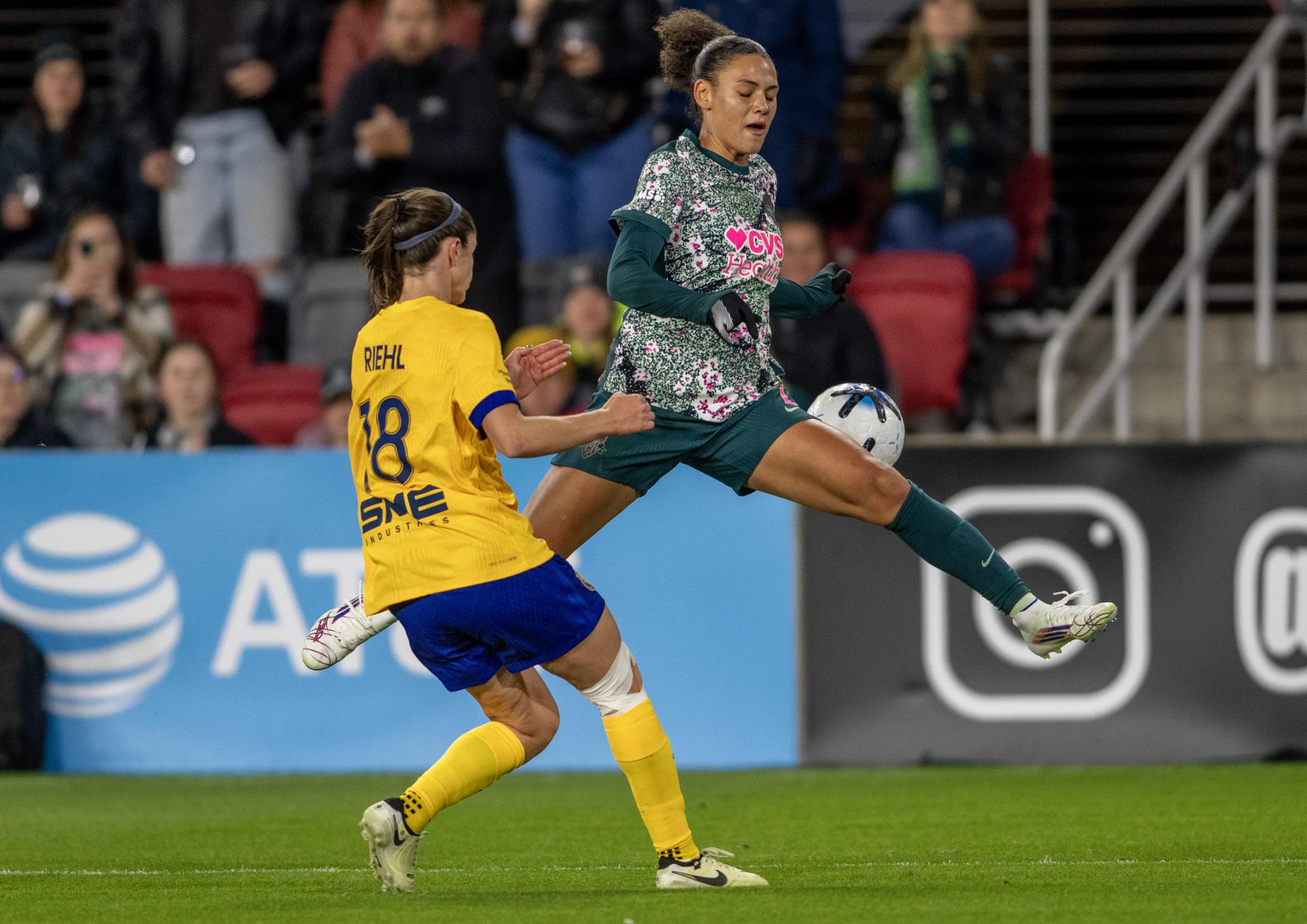 CONCACAF Champion's Cup (F) : Le club américain de Michele Kang, Washington Spirit, balayé en finale par le Club América de Geyse, ancienne barcelonaise