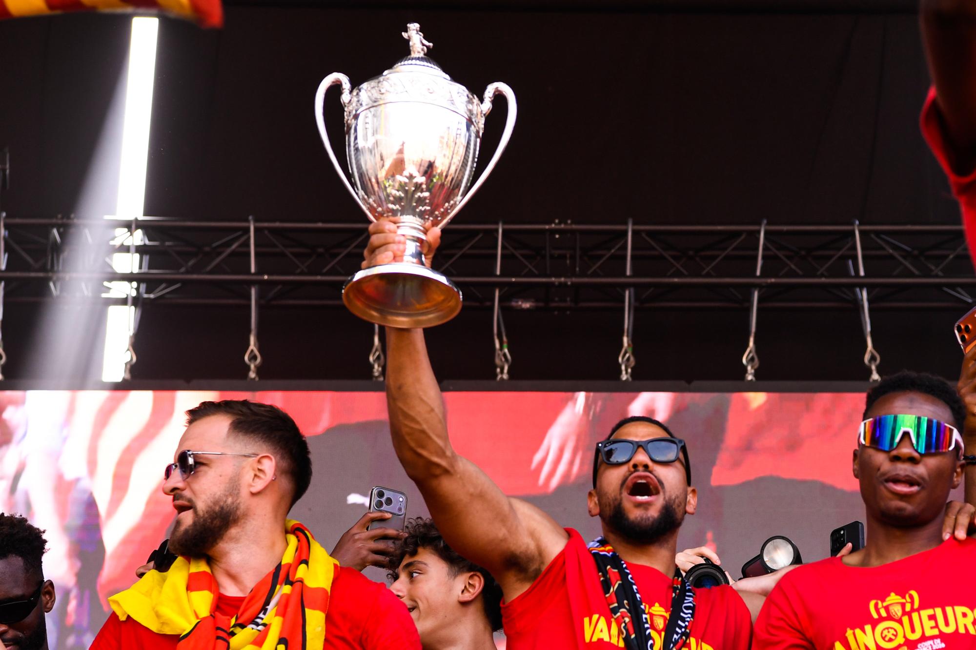 Coupe de France : Le trophée de la compétition sera exposée au Louvre-Lens prochainement
