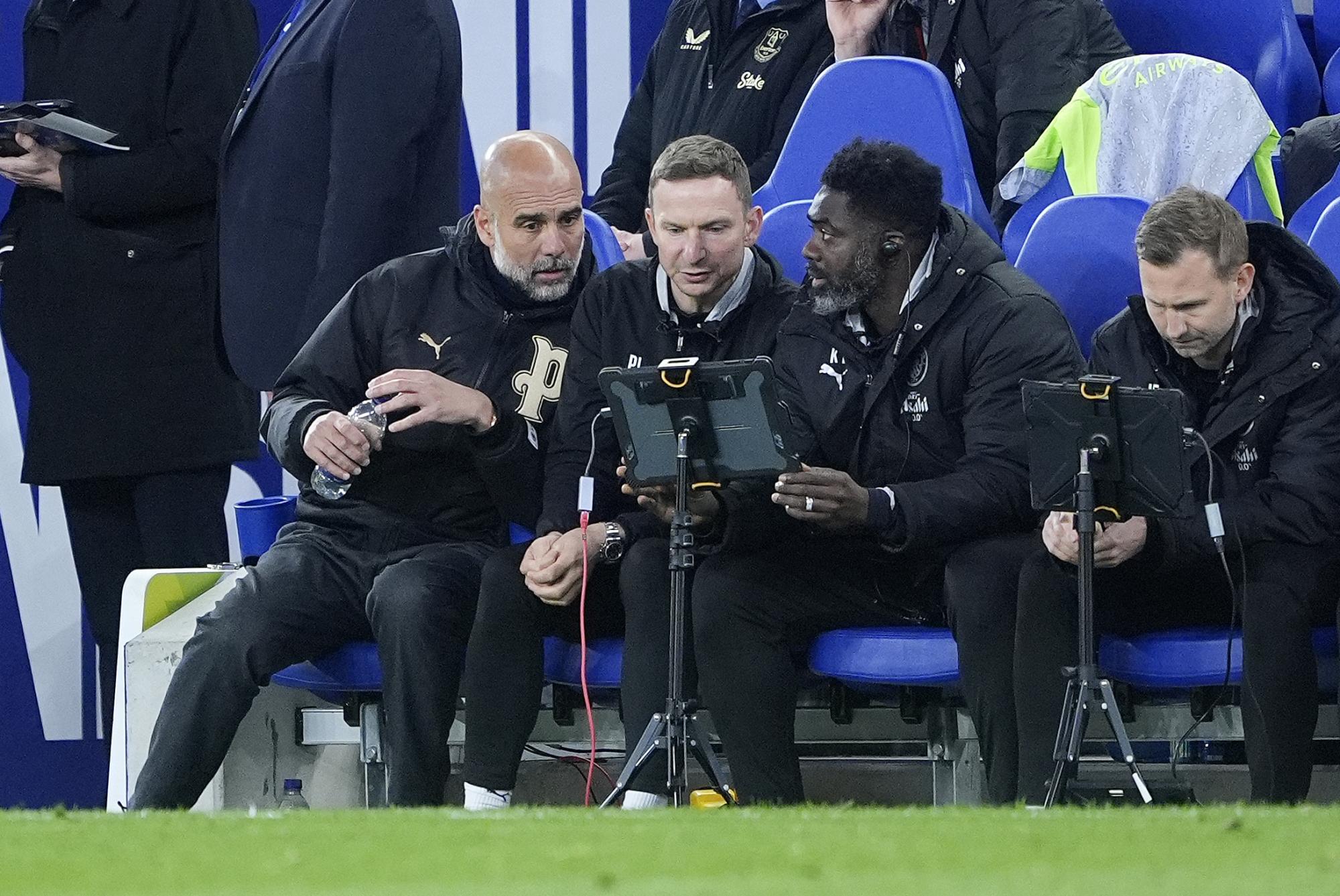 Premier League : Manchester City confirme le départ des cinq adjoints de Pep Guardiola