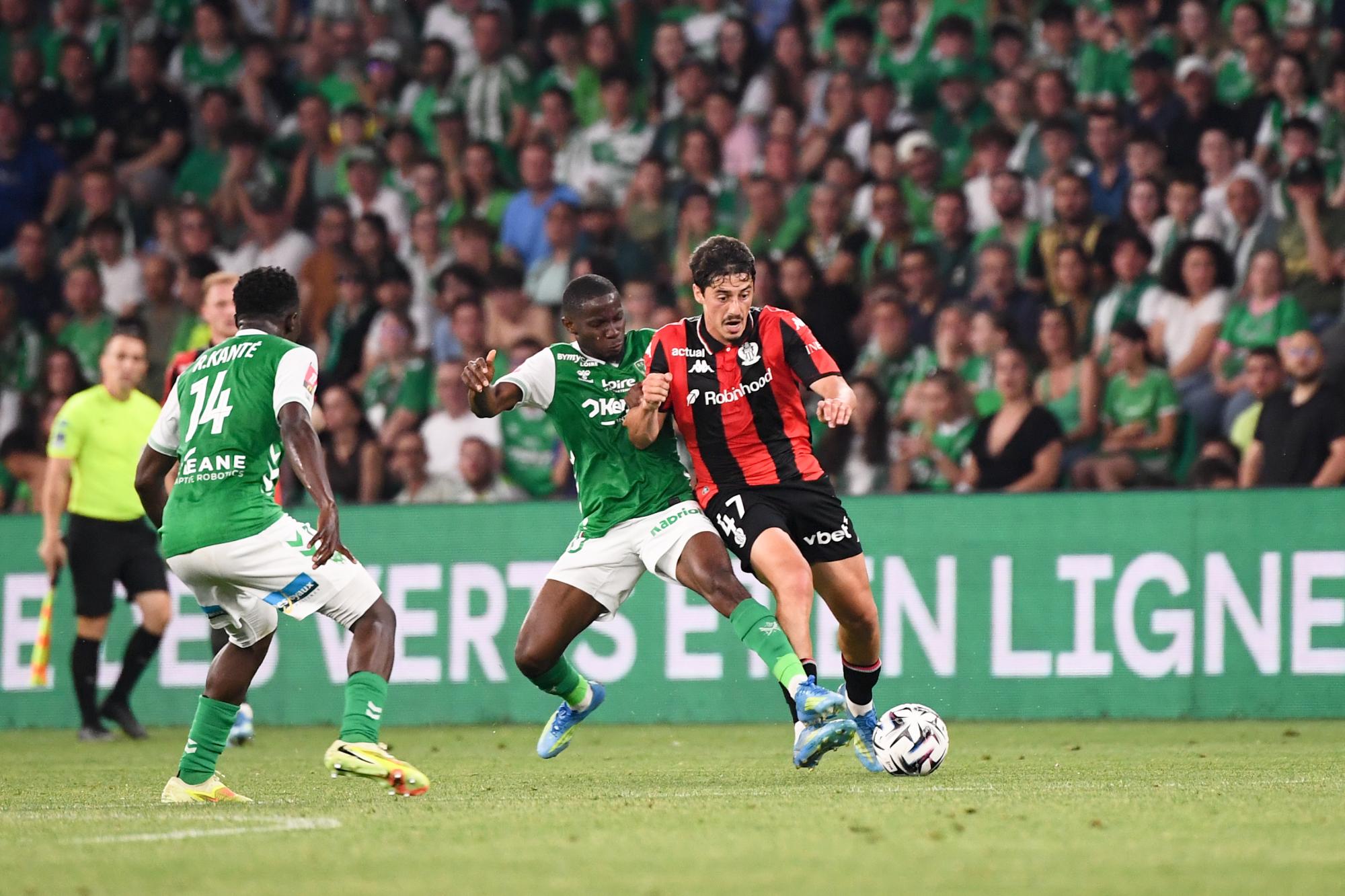 Barrage d'accession à la Ligue 1 : Saint-Étienne et Nice se neutralisent dans l'ennui