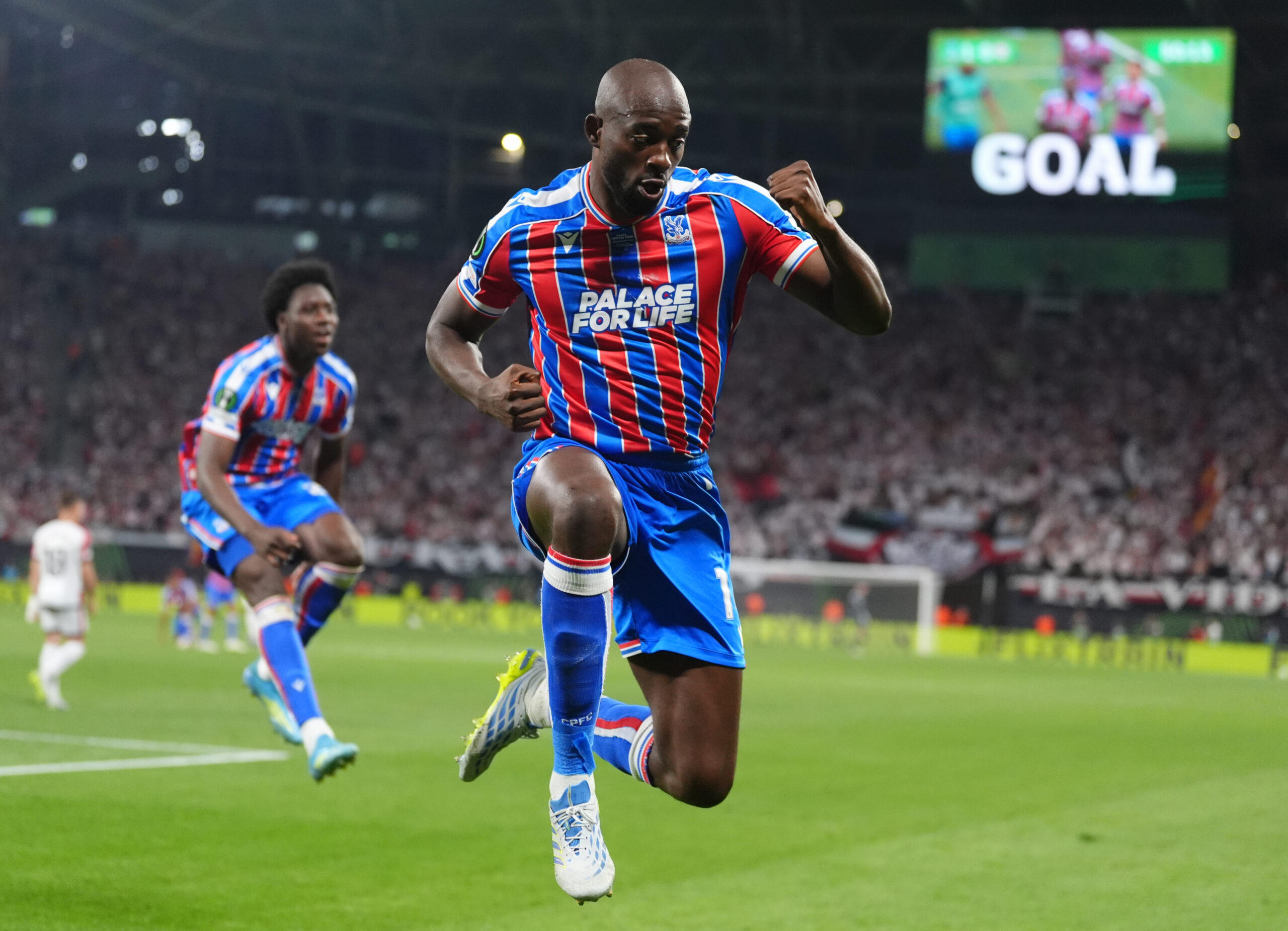 Grâce à un but de Jean-Philippe Mateta, Crystal Palace bat le Rayo Vallecano et remporte la Ligue Conférence