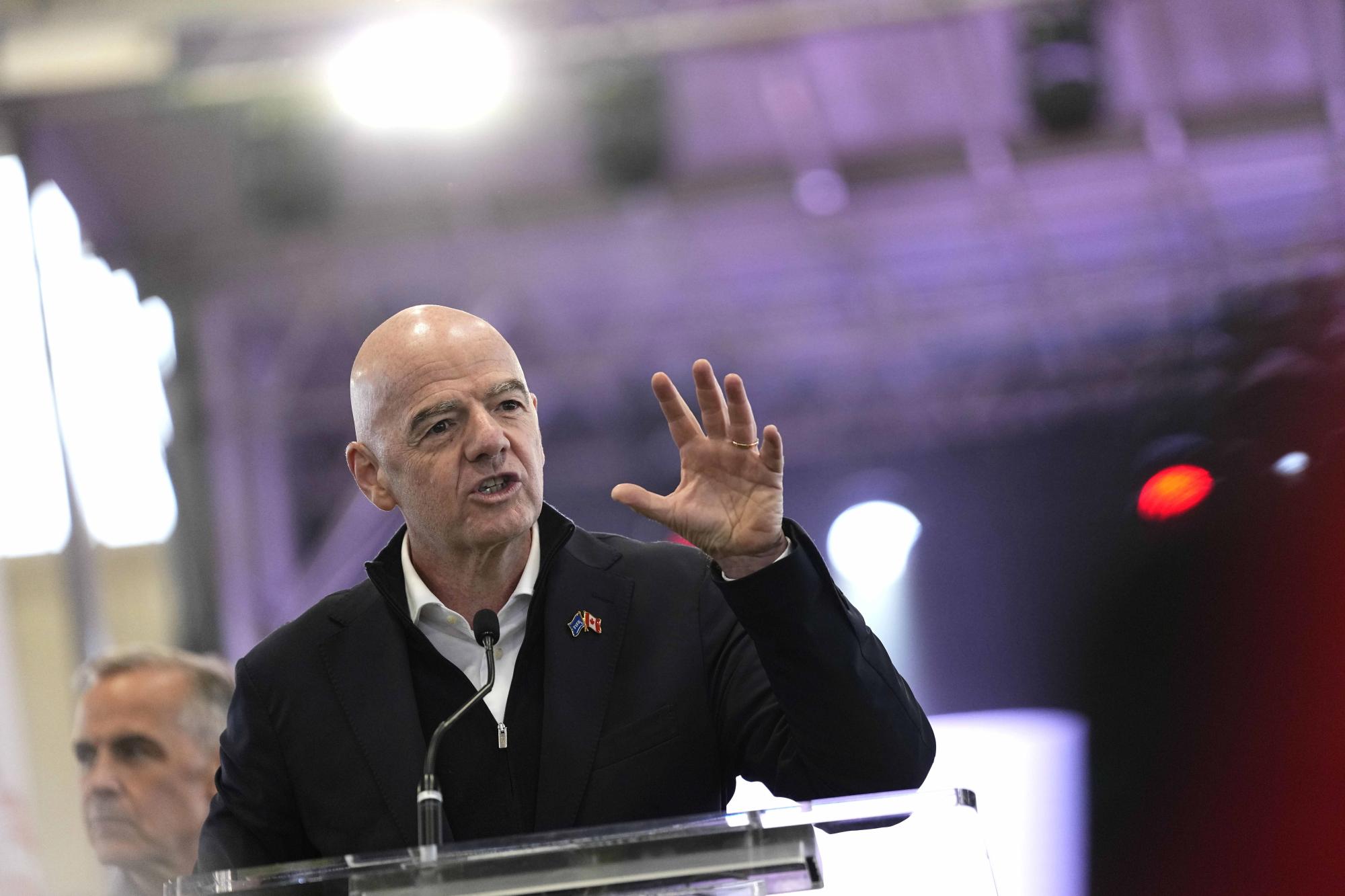 La FIFA met en demeure une association caritative