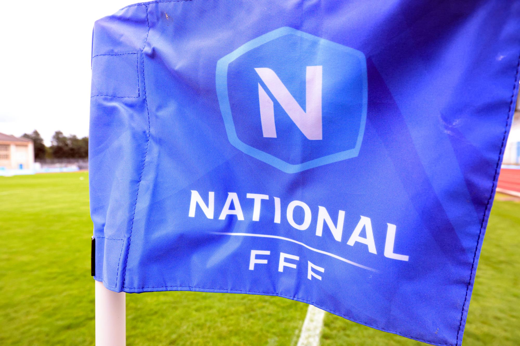 Le nouveau trophée de la Ligue 3 a un air de rugby