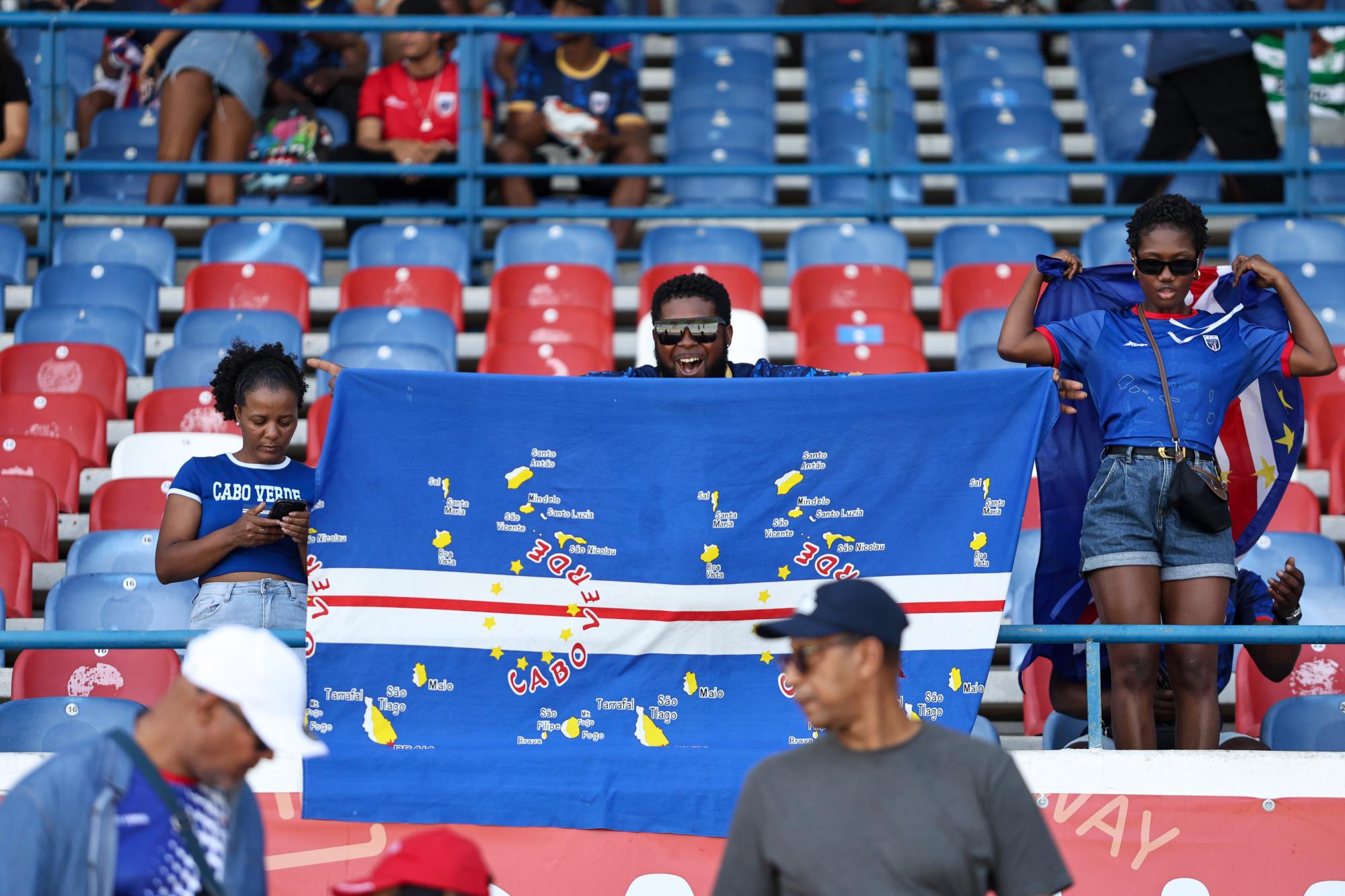 La FIFA accusée de refourguer ses places au marché noir