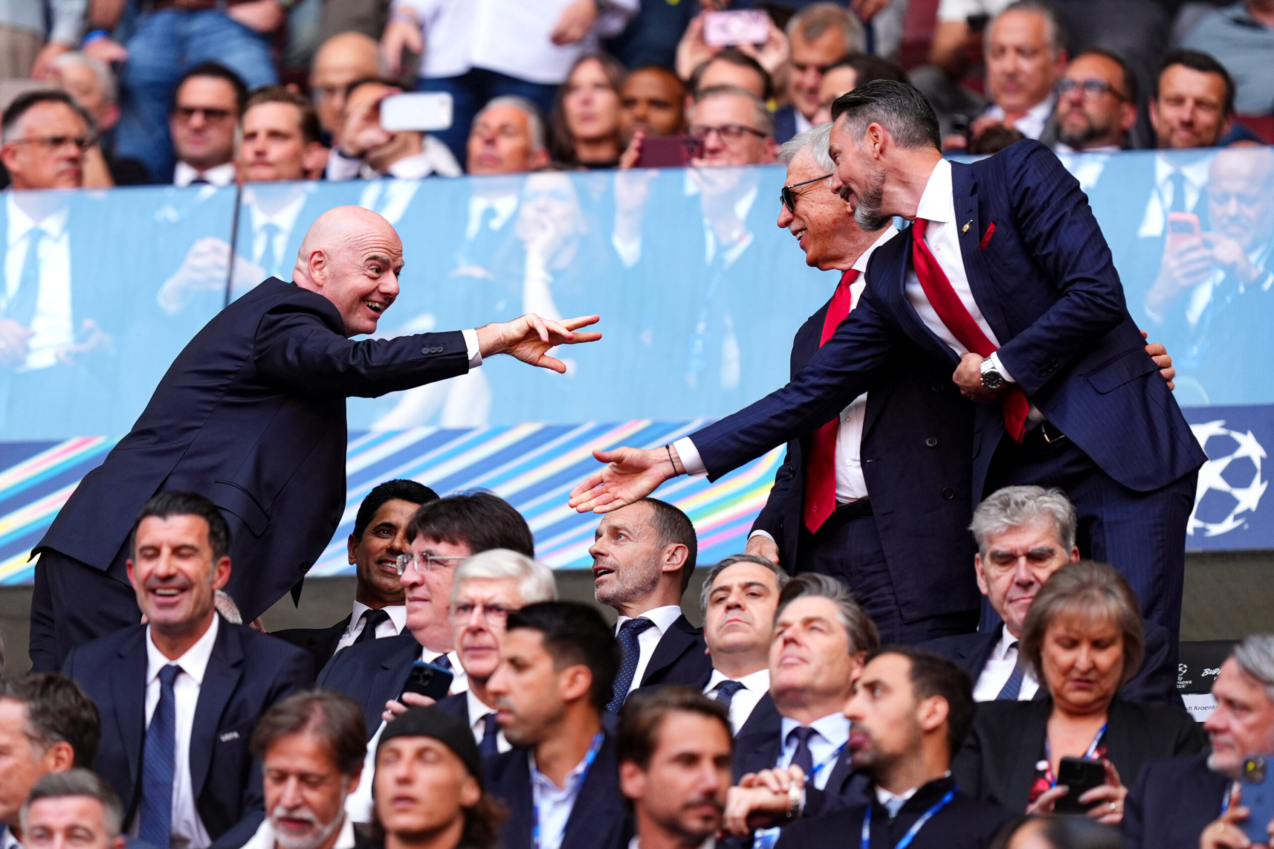 Après l'interdiction des bouteilles d'eau, que va bien pouvoir inventer la FIFA pour gâcher encore un peu plus ce Mondial ?