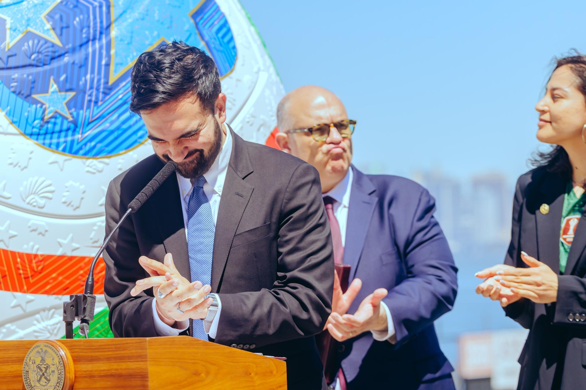 Le maire de New York Zohran Mamdani termine un discours sur la Coupe du monde par une citation de Mario Balotelli