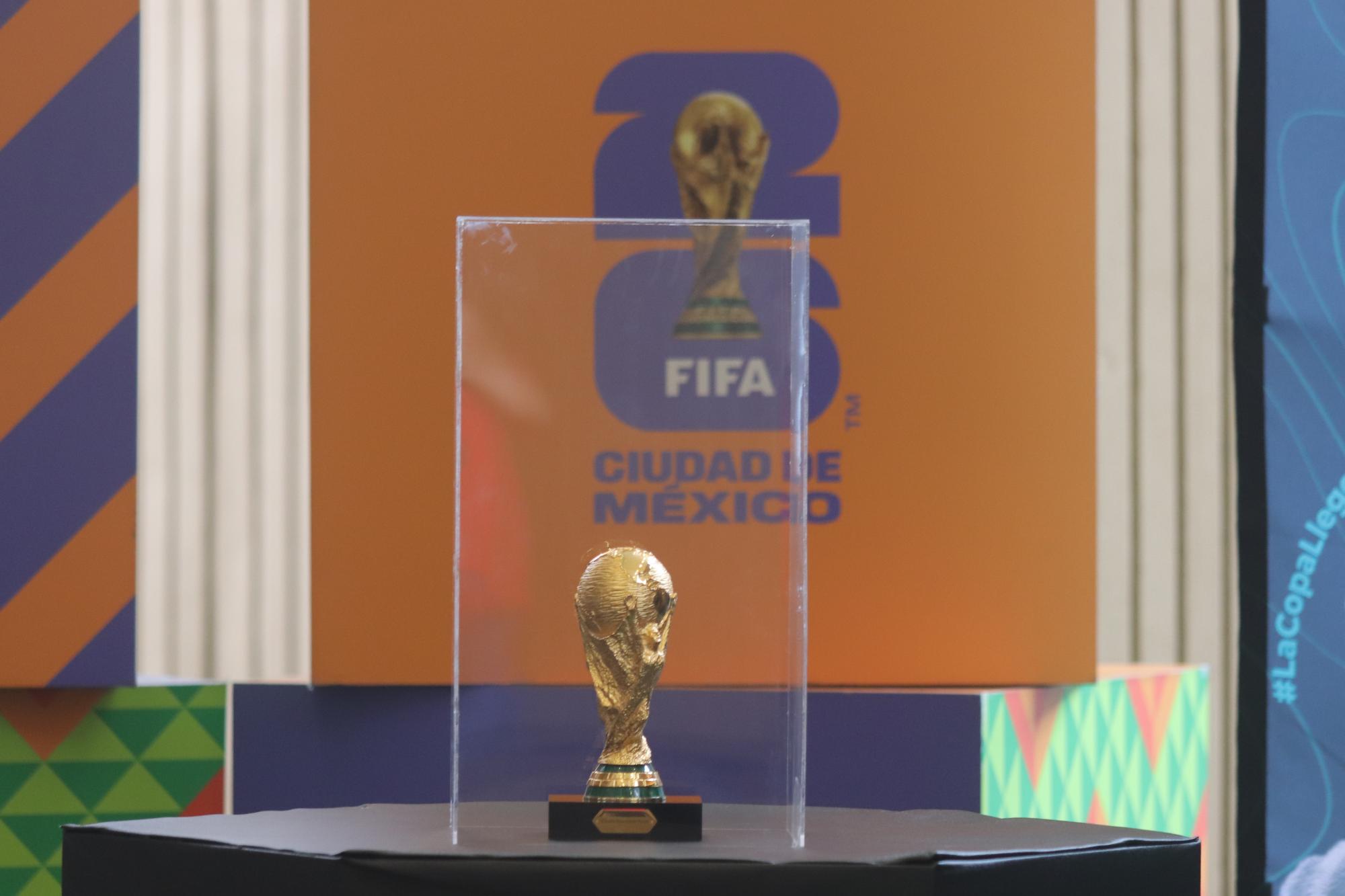 Au Mexique, les joueurs tombent de haut avant le Mondial