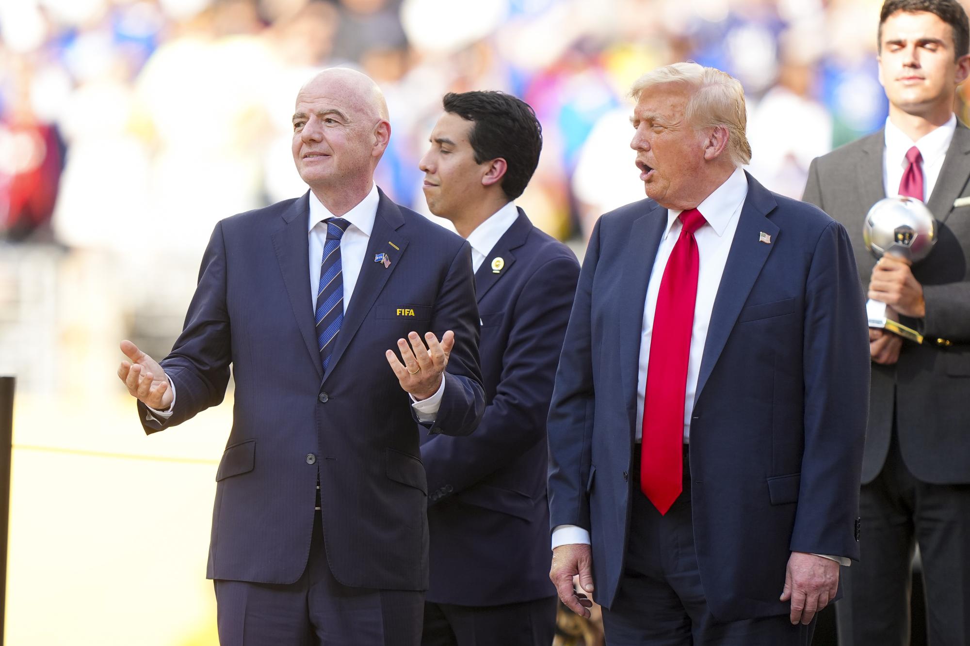 À quelques jours du Mondial, les États-Unis font encore parler d'eux au sujet du passage de la frontière